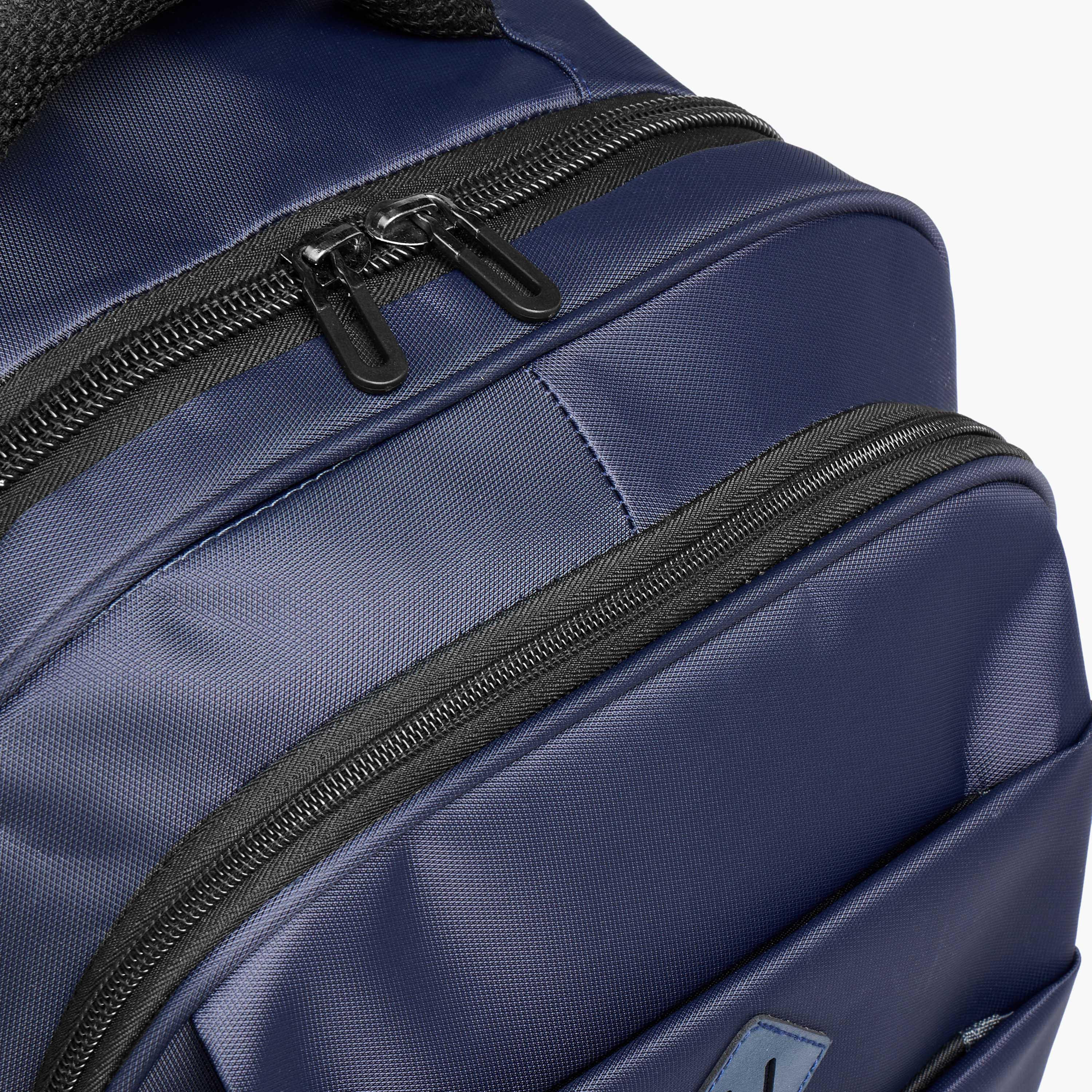شنطة ظهر سادة 18 بوصة بحمّالات قابلة للتعديل وسحّاب إغلاق - 46x32x18 سم-school-bagsandbackpacks-backpacks-image-8