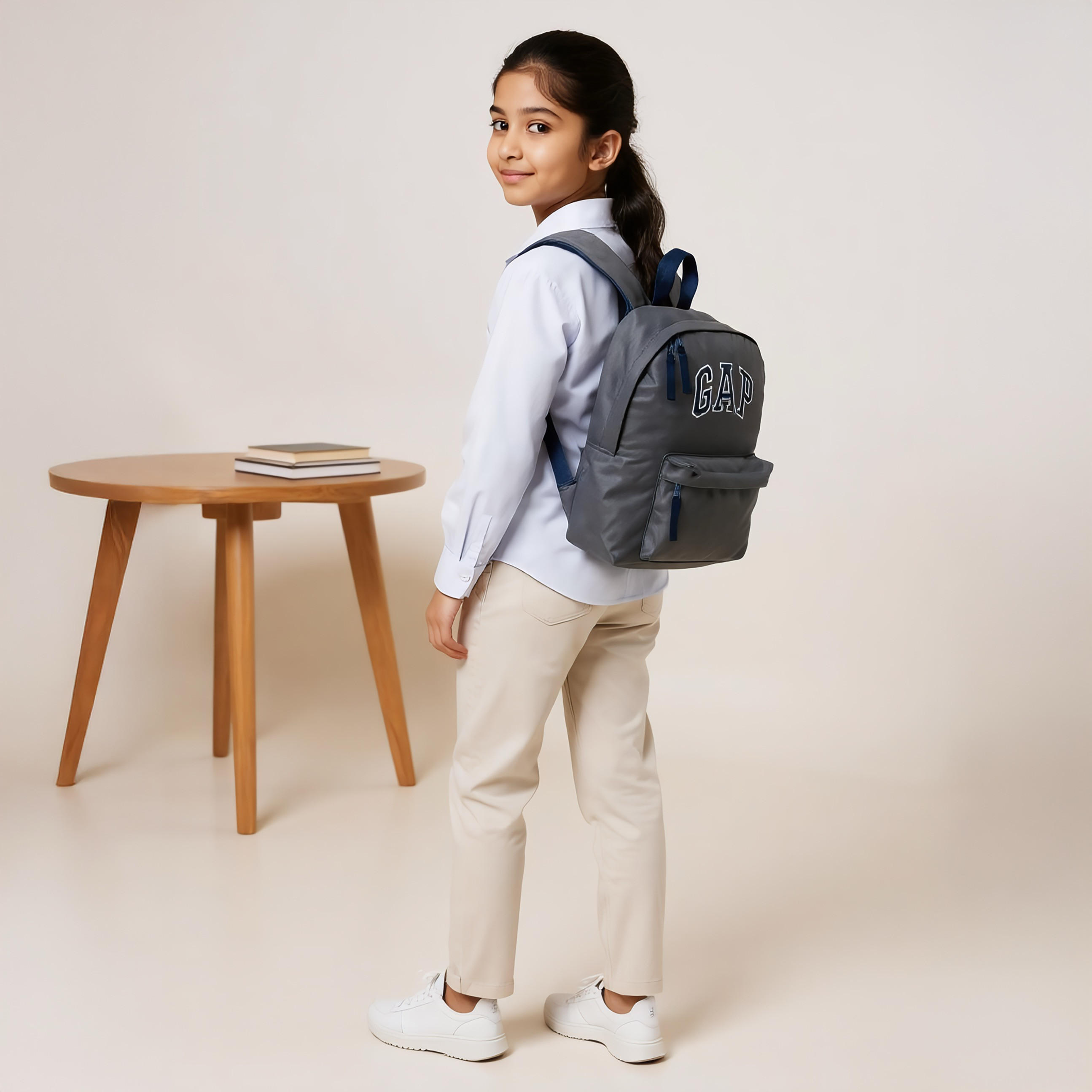 شنطة ظهر 17 بوصة بأحزمة قابلة للتعديل وسحاب إغلاق وطبعات الشعار من جاب - 43x29x11 سم-school-bagsandbackpacks-backpacks-image-2