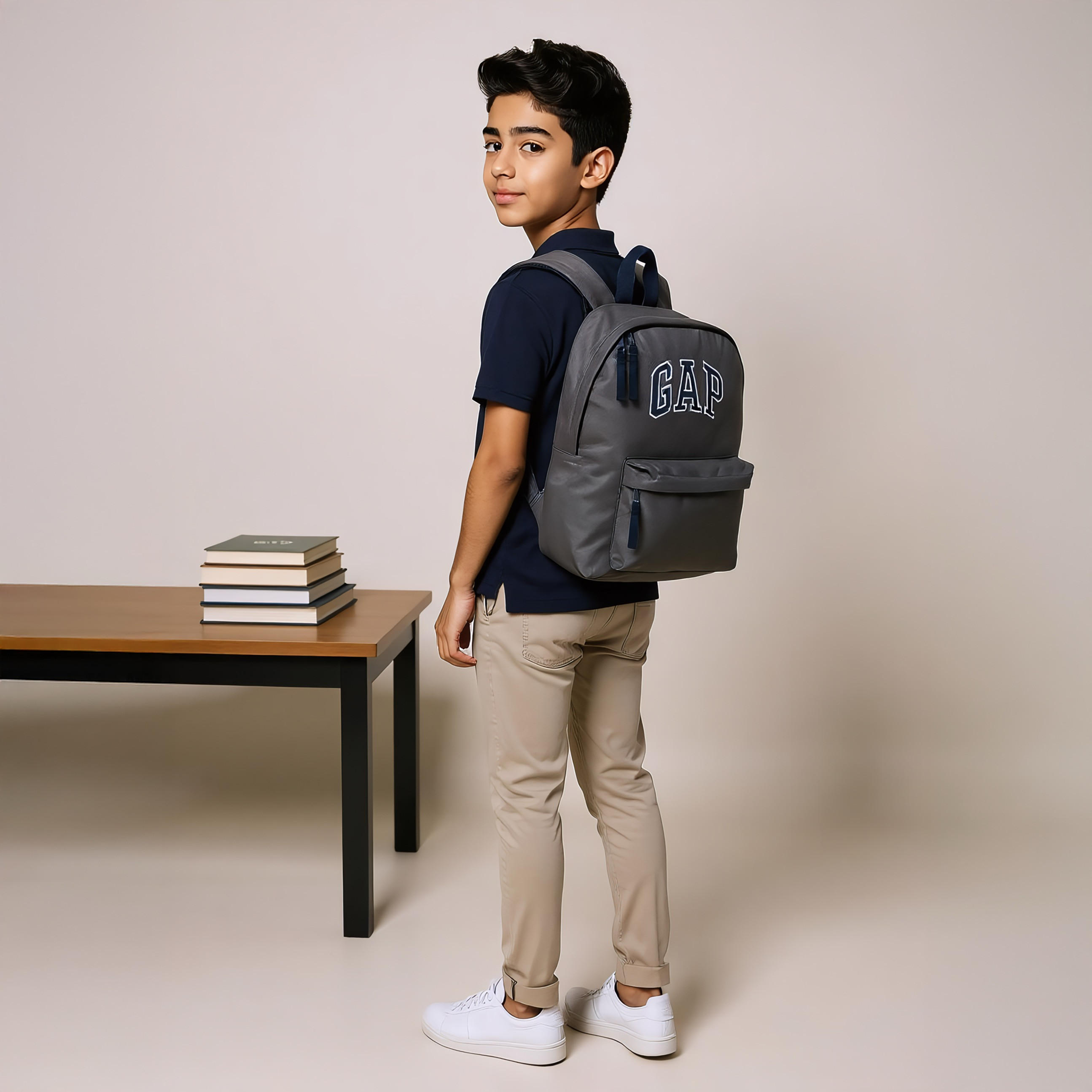 شنطة ظهر 17 بوصة بأحزمة قابلة للتعديل وسحاب إغلاق وطبعات الشعار من جاب - 43x29x11 سم-school-bagsandbackpacks-backpacks-image-3