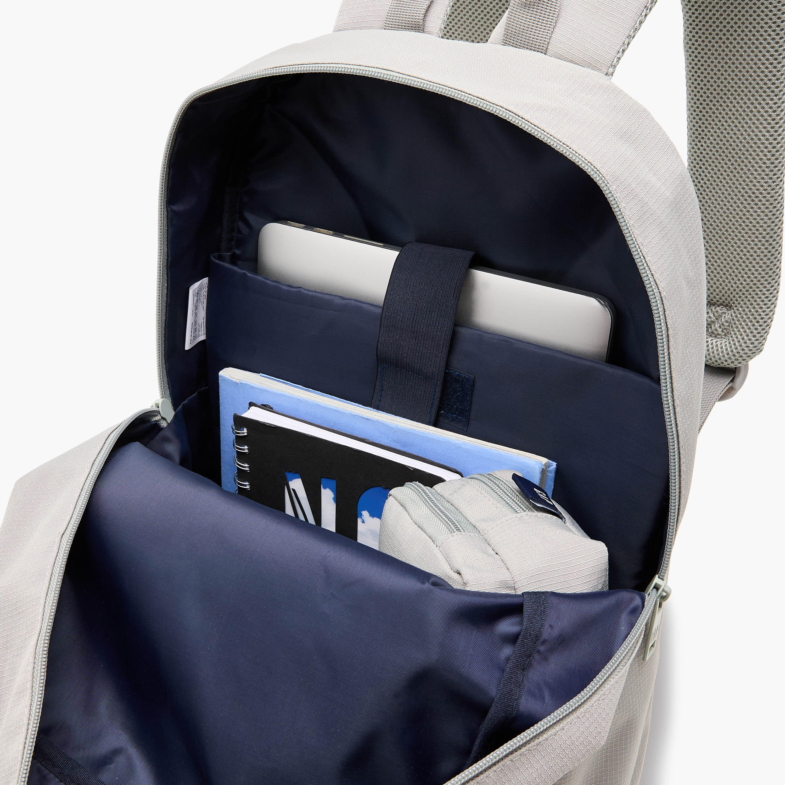 GAP 18-inch Solid Backpack with Adjustable Straps and Zip Closure - 44x31x14 cms-school-bagsandbackpacks-backpacks-image-12