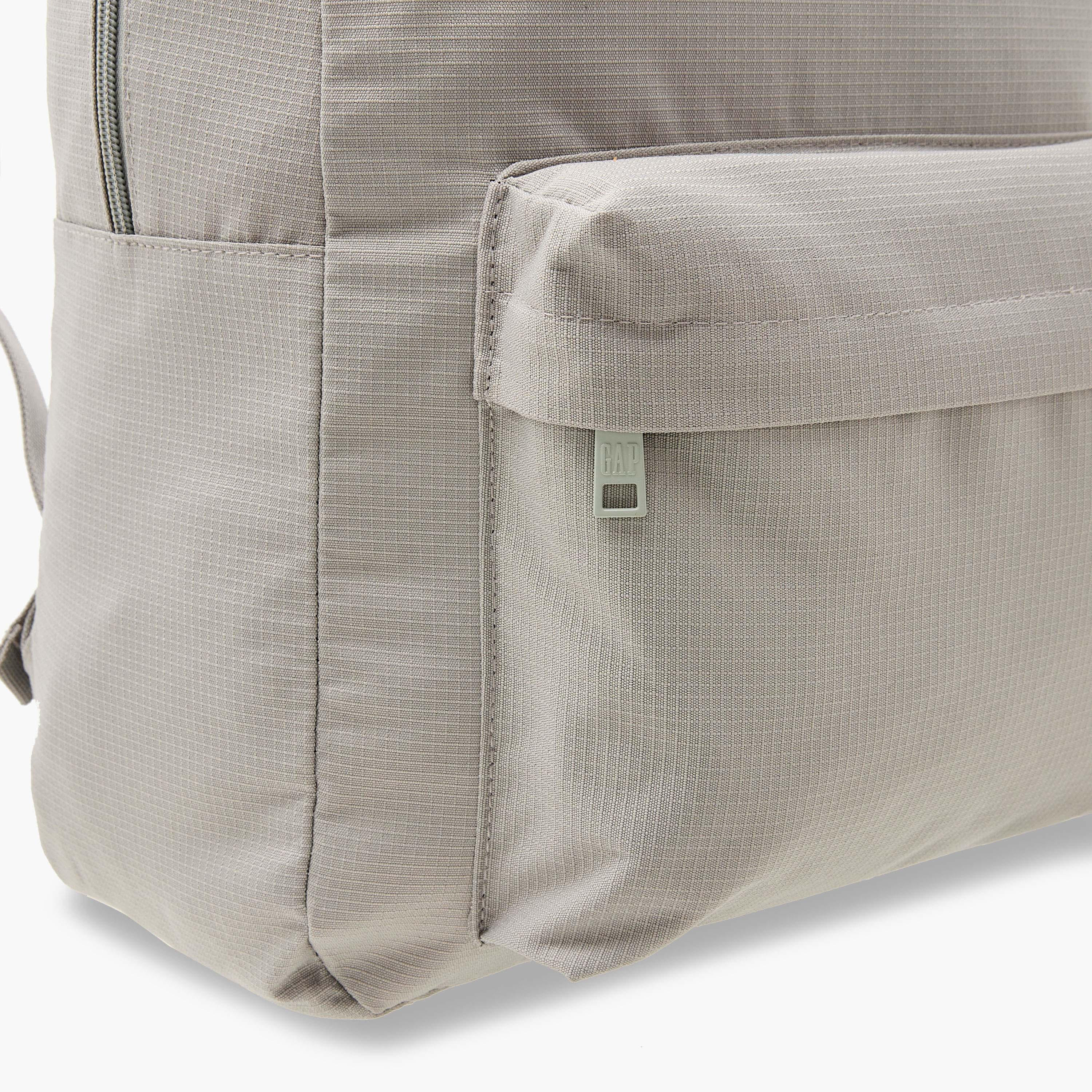 GAP 18-inch Solid Backpack with Adjustable Straps and Zip Closure - 44x31x14 cms-school-bagsandbackpacks-backpacks-image-10