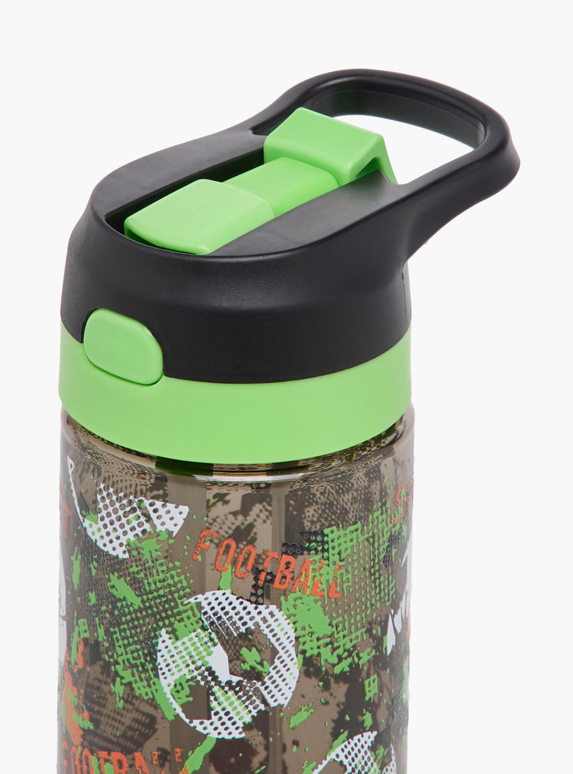 قارورة ماء بلاستيك بمقبض وتصميم كرة قدم من تورسن - 500 مل-school-waterbottles-image-3