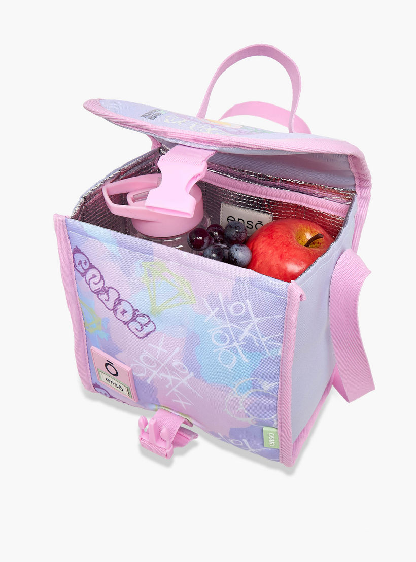 شنطة غداء بطبعات بحزام قابل للتعديل وإغلاق بغطاء قلاب من إنسو-school-lunchessentials-lunchbags-image-8
