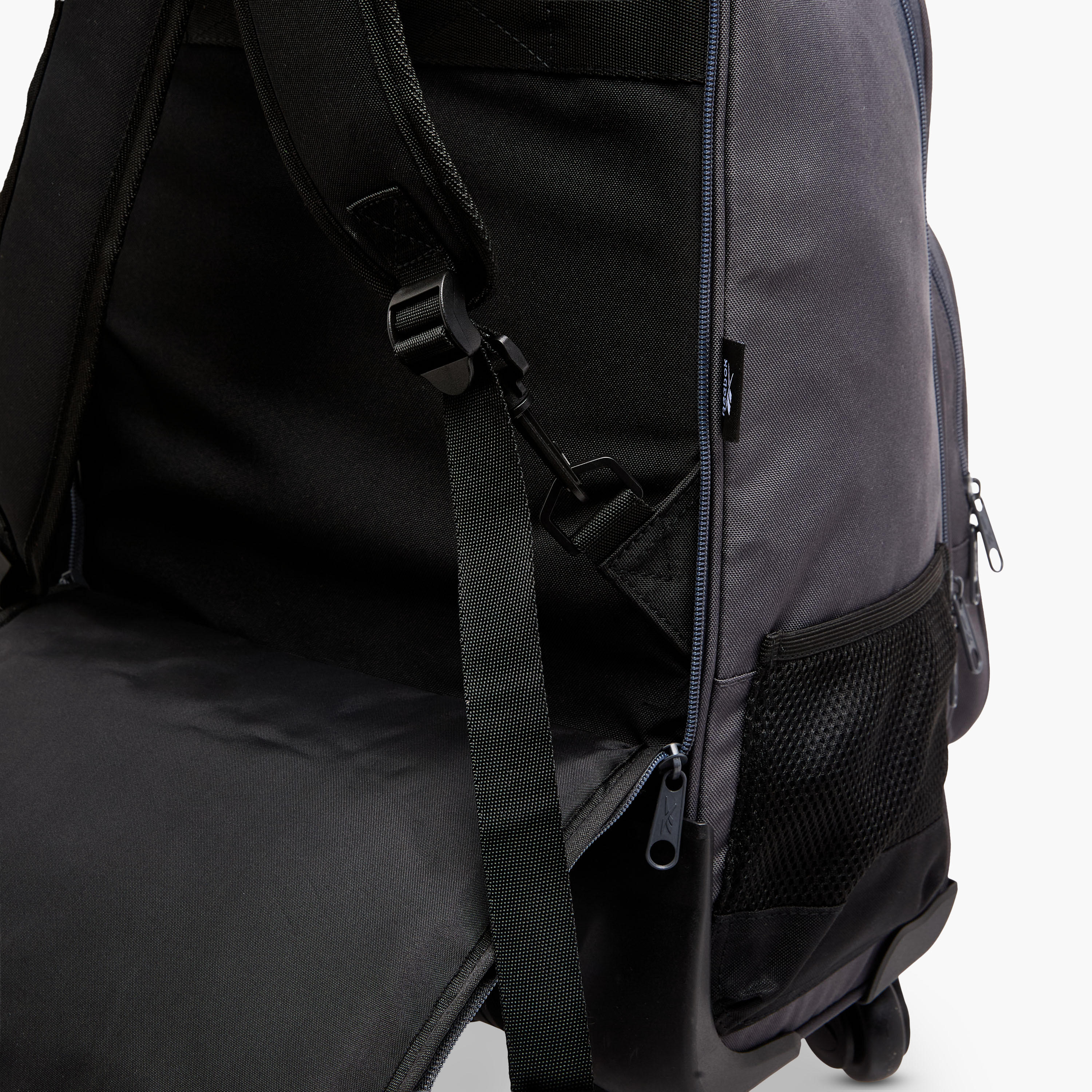 Reebok Solid Trolley Bag for Boys 8-13 Years with Retractable Handle -school-bagsandbackpacks-trolleybags-image-13