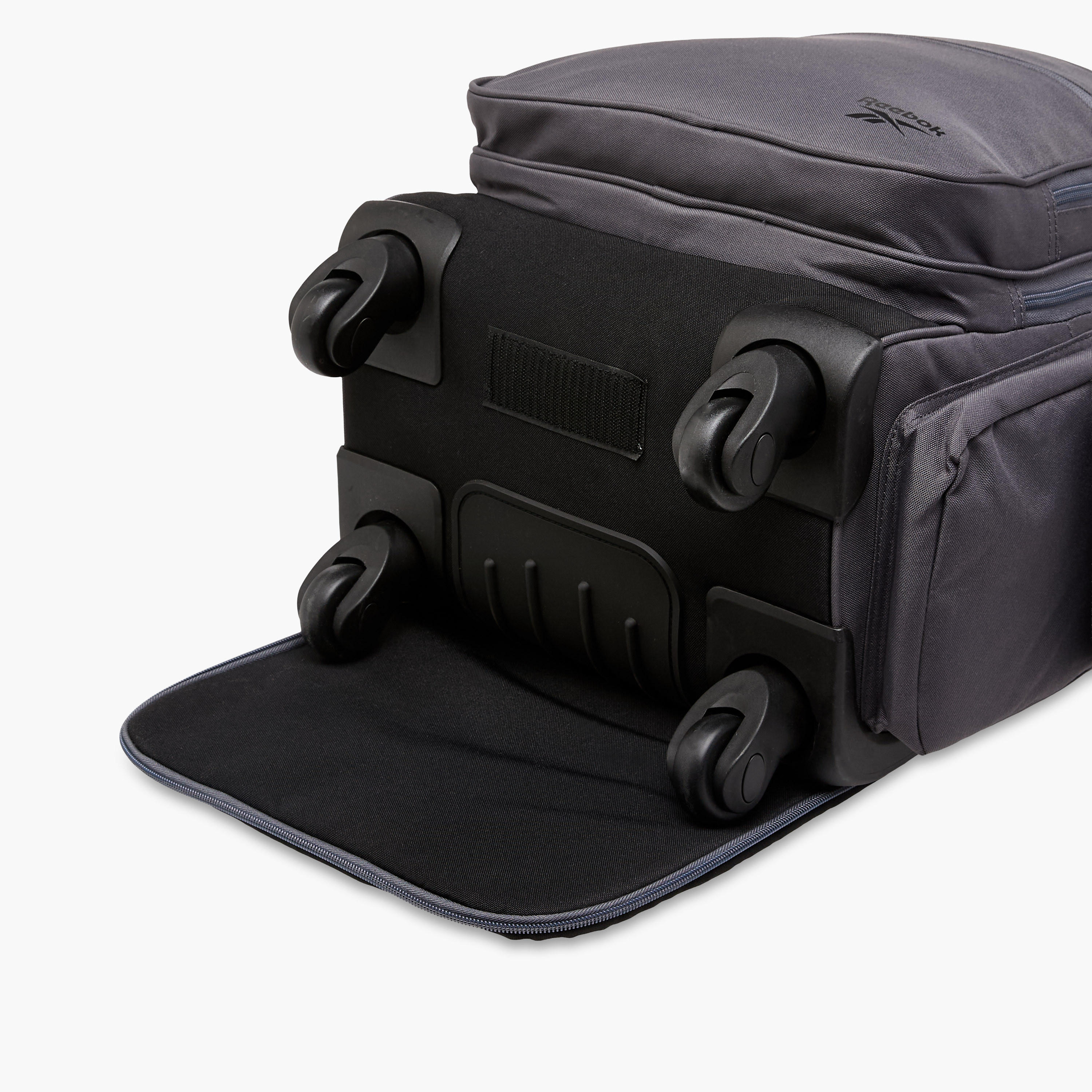 Reebok Solid Trolley Bag for Boys 8-13 Years with Retractable Handle -school-bagsandbackpacks-trolleybags-image-15