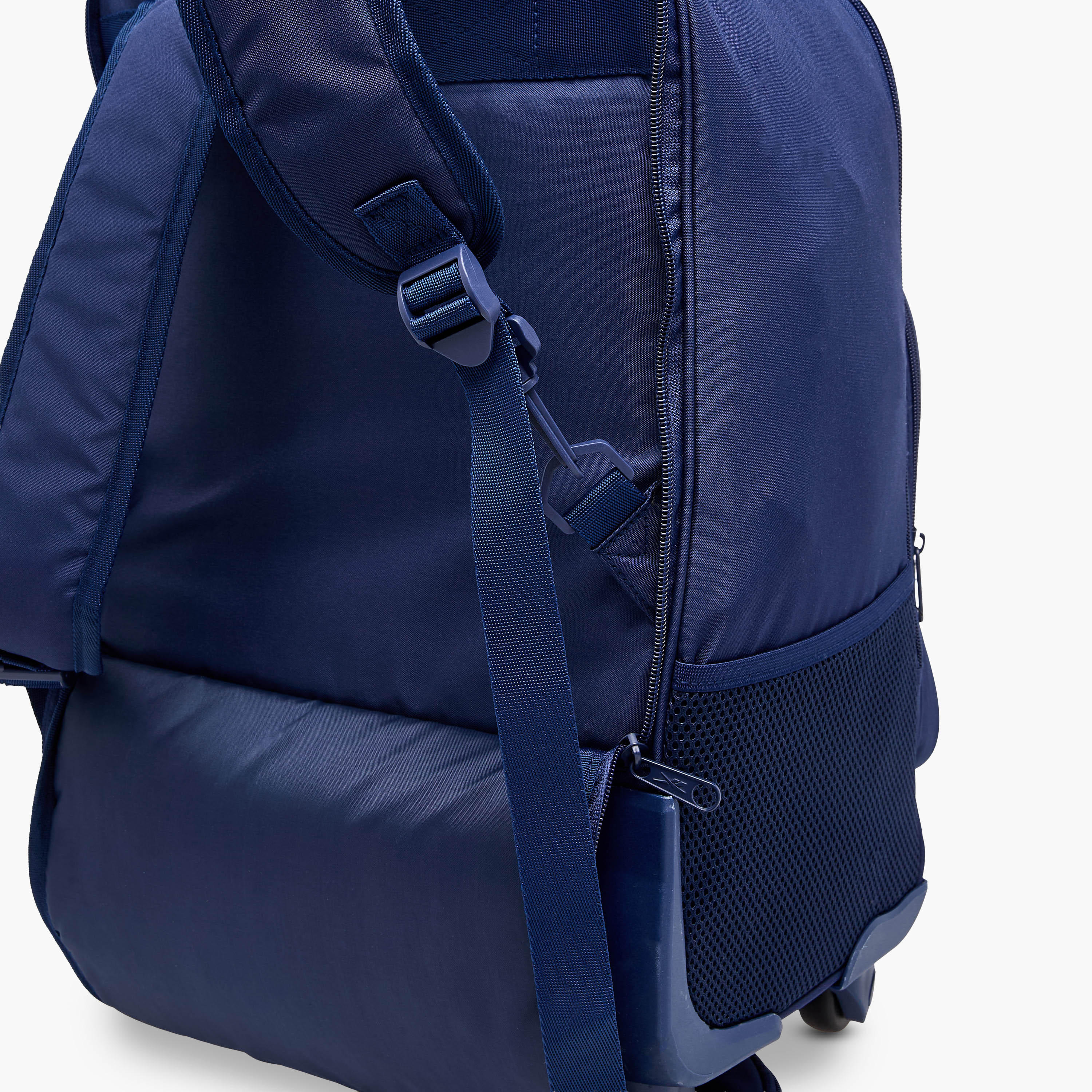Reebok Solid Trolley Bag for Boys 8-13 Years with Retractable Handle -school-bagsandbackpacks-trolleybags-image-15