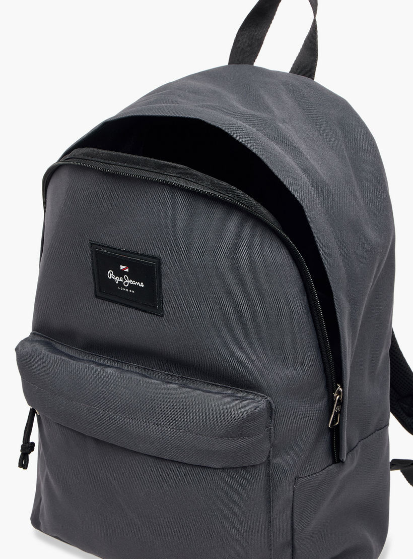 شنطة ظهر سادة بحمالات قابلة للتعديل ومقلمة صغيرة من بيبي جينز - 33x44x21 سم-school-bagsandbackpacks-sets-image-12