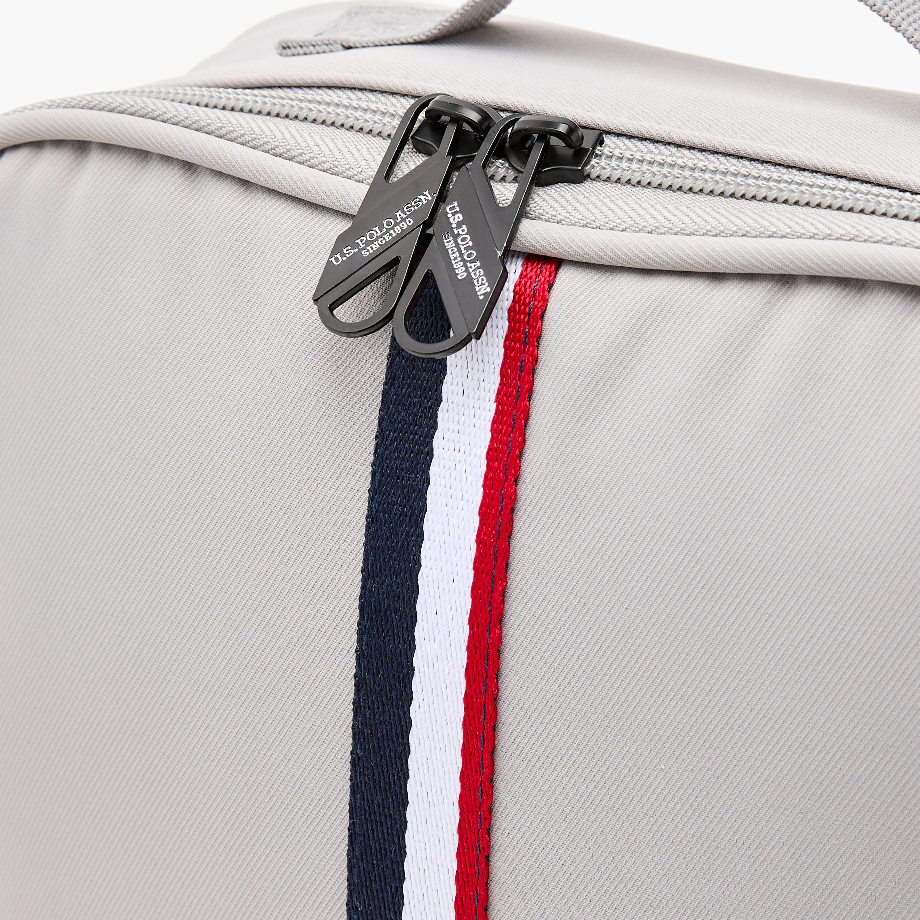 US POLO ASSN. Logo Print Lunch Bag with Zip Closure-school-lunchessentials-lunchbags-image-5