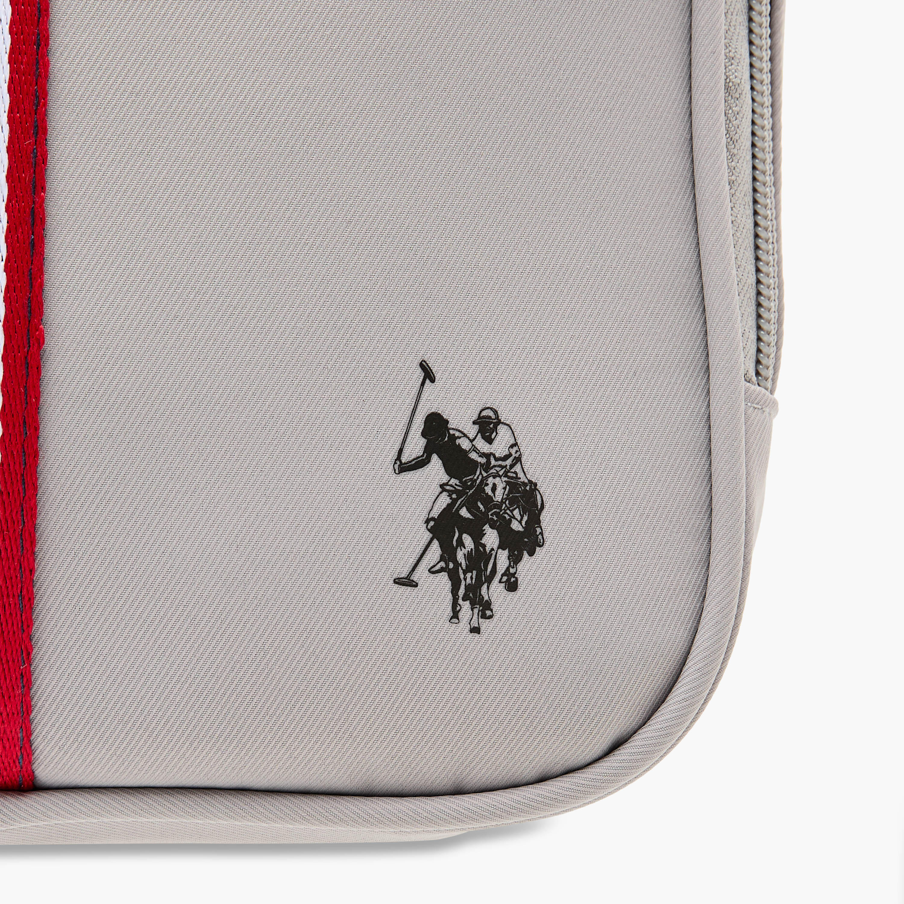 US POLO ASSN. Logo Print Lunch Bag with Zip Closure-school-lunchessentials-lunchbags-image-7