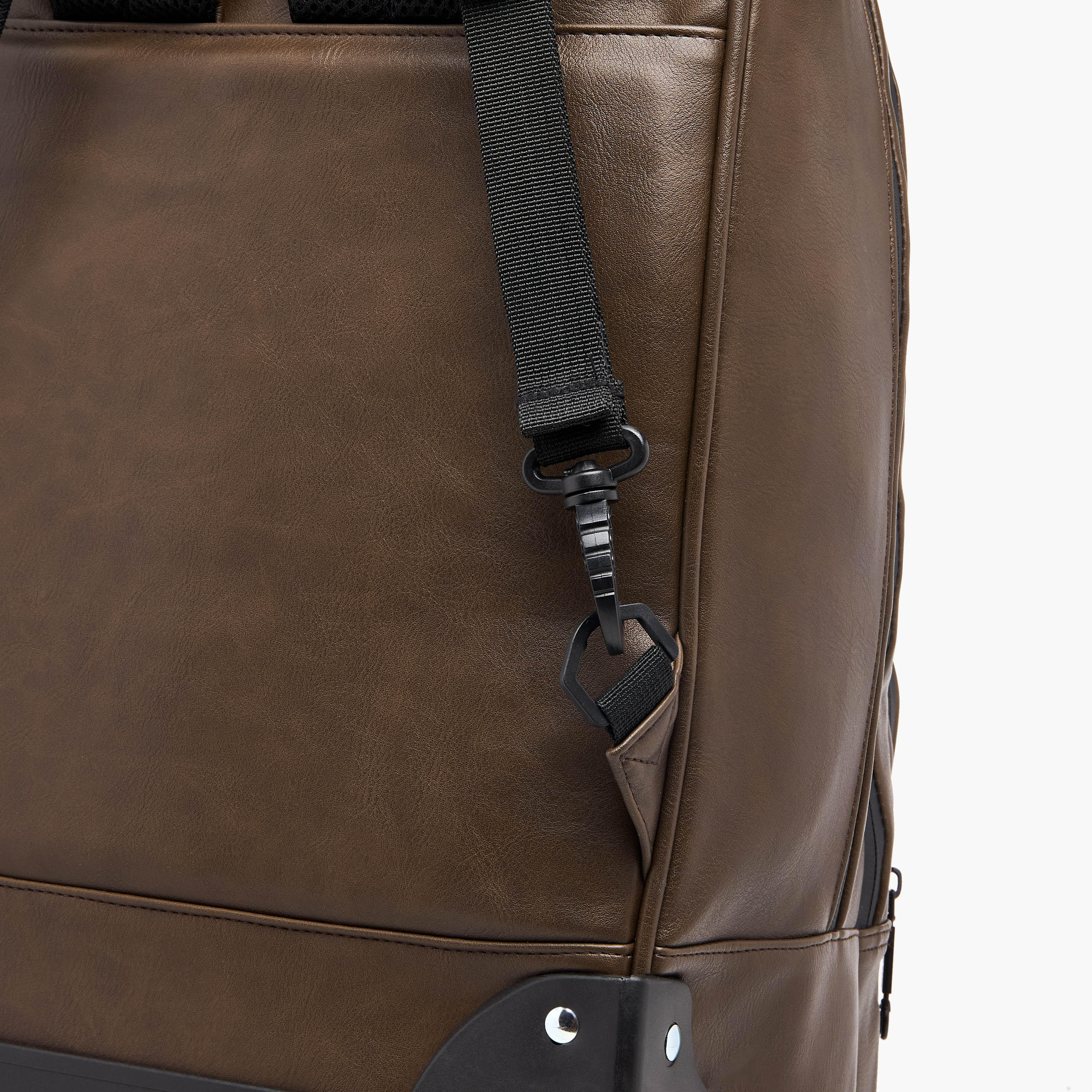 شنطة ترولي سادة للأطفال 8-13 سنة بجيب أمامي من يو إس بولو أسن - 17.5 بوصة-school-bagsandbackpacks-trolleybags-image-9