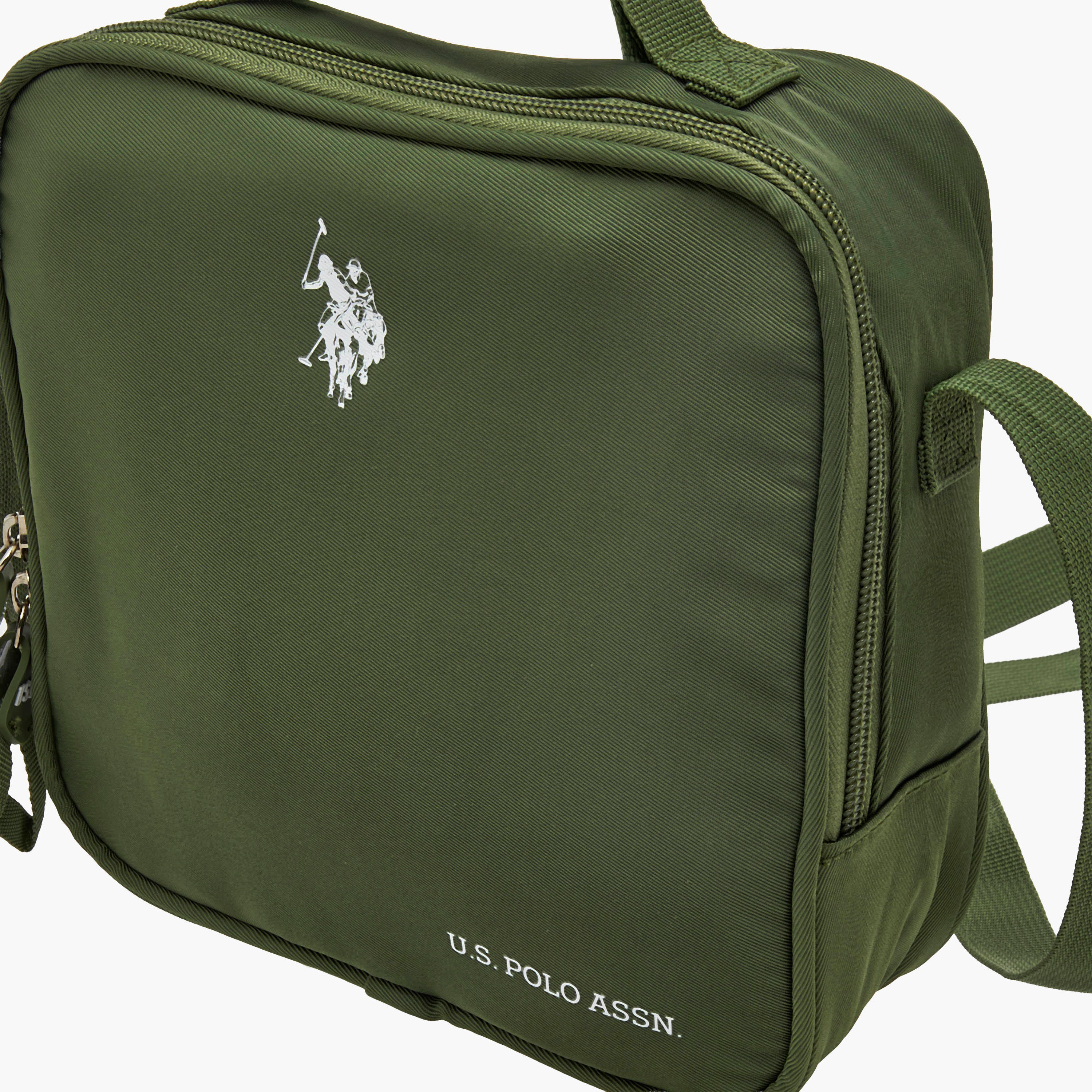 US POLO ASSN. Logo Print Lunch Bag with Zip Closure-school-lunchessentials-lunchbags-image-3