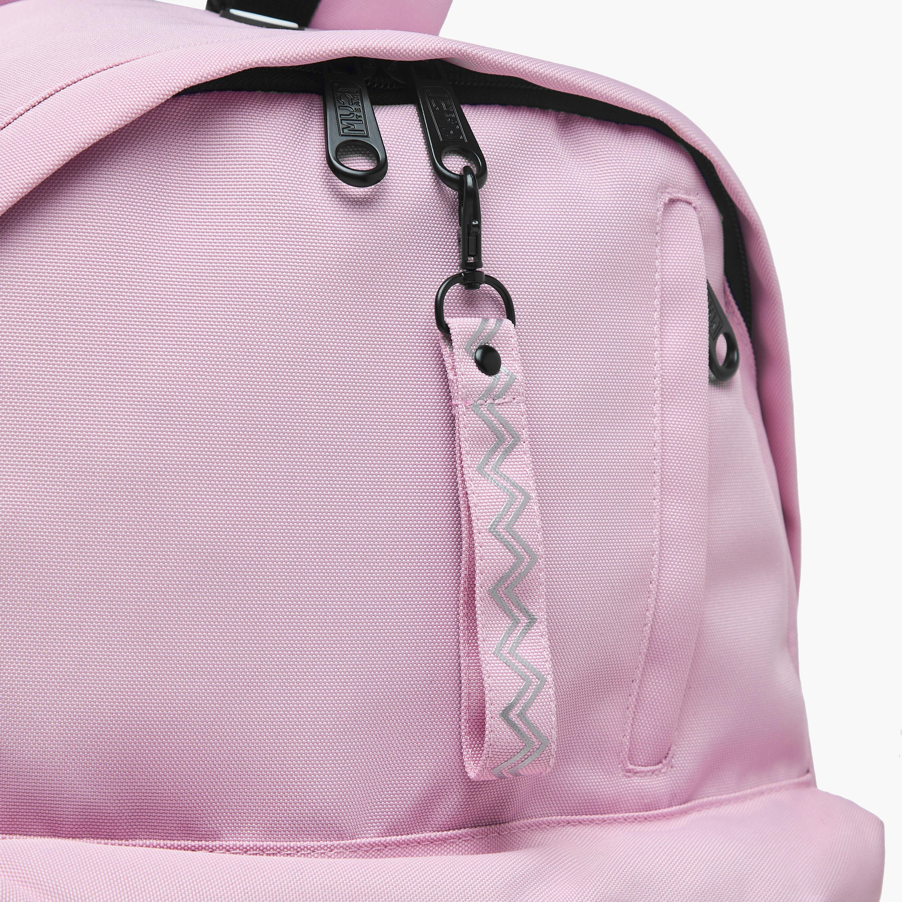 شنطة ظهر بزخارف شعار وحمّالات قابلة للتعديل وسحّاب إغلاق من ماست - 32x17x42 سم-school-bagsandbackpacks-backpacks-image-6
