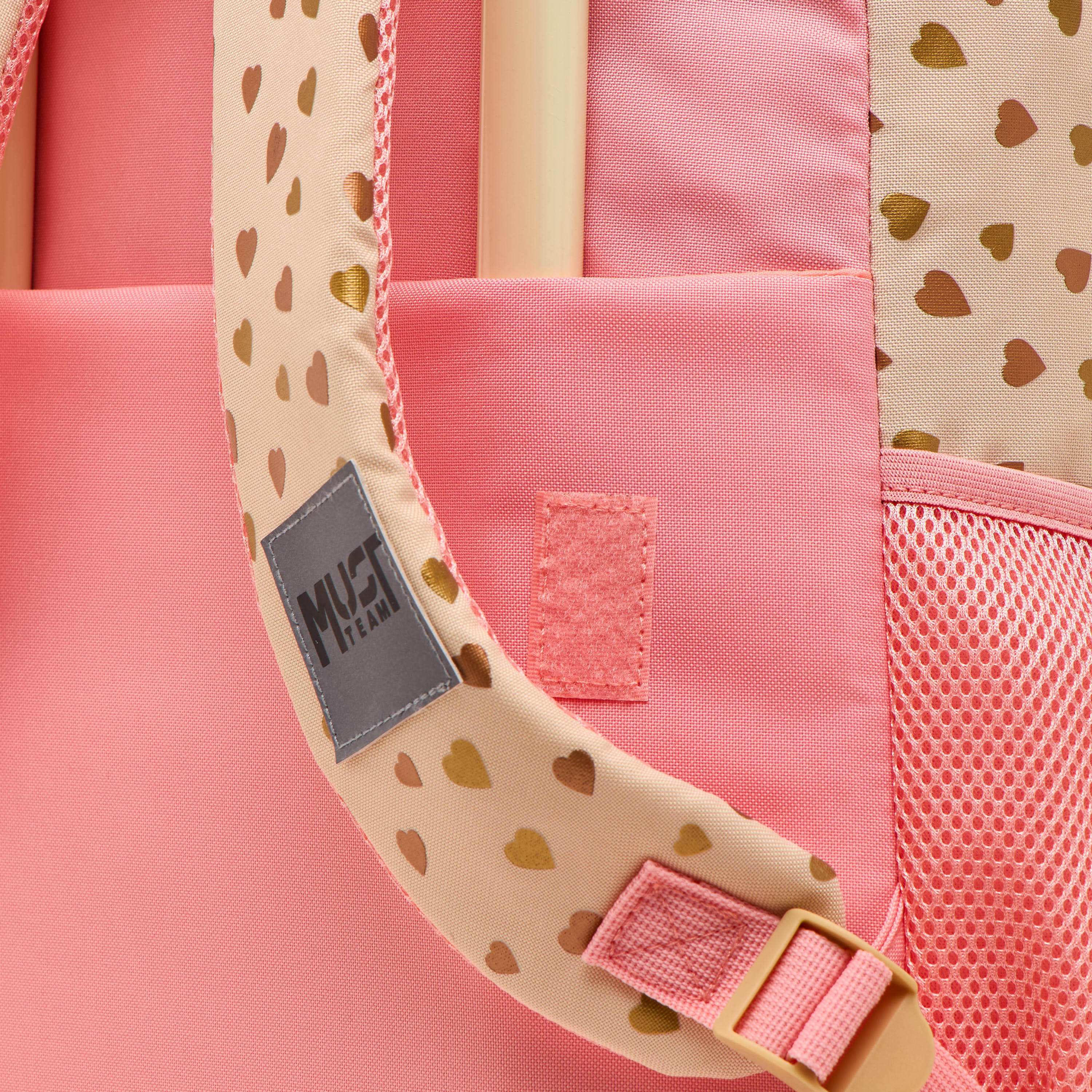 شنطة ترولي للبنات 5-8 سنوات بمقبض قابل للسحب وتصميم فراشة من ماست-school-bagsandbackpacks-trolleybags-image-14