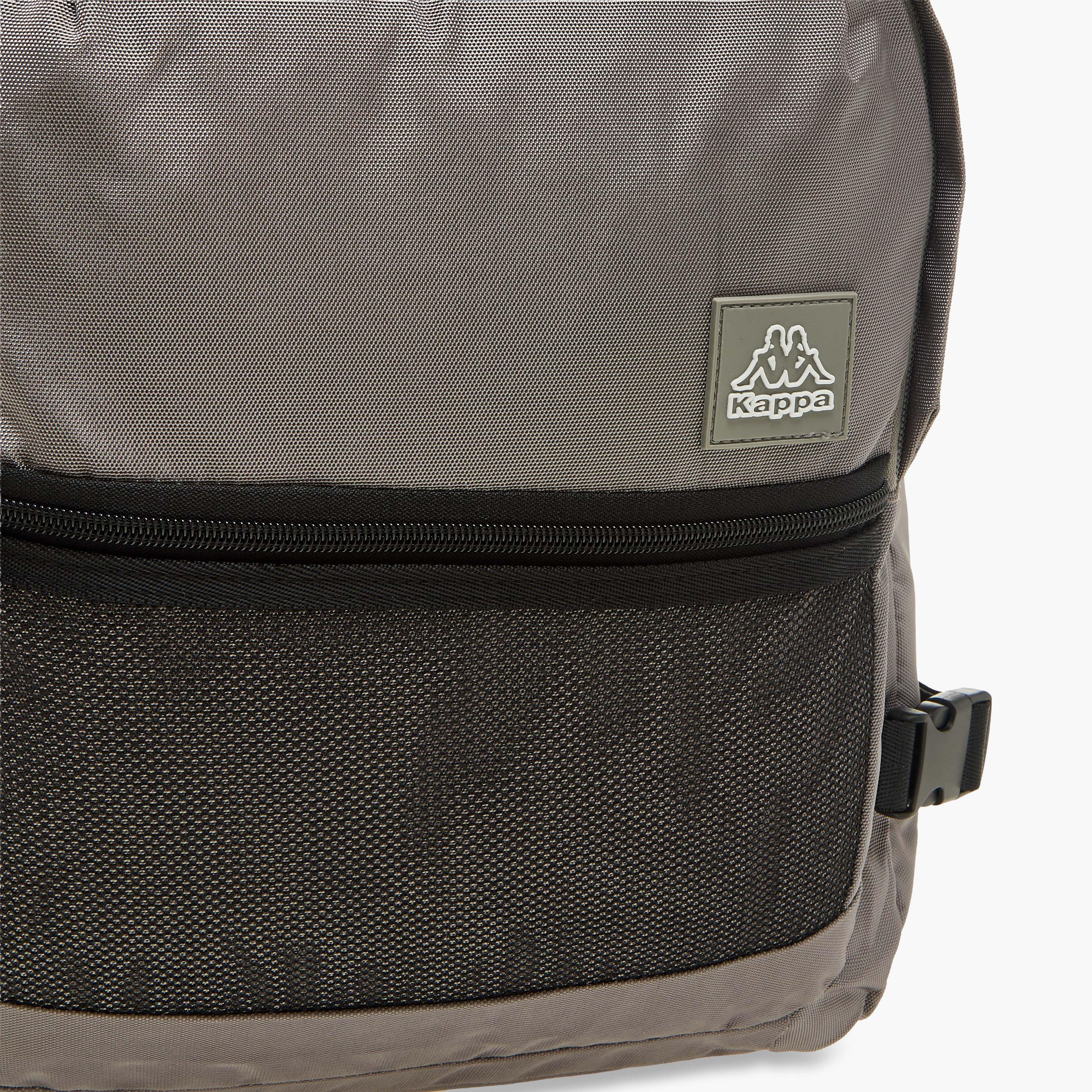 شنطة ظهر بسحاب إغلاق وطبعات الشعار من كابا - 11x30x46 سم-school-bagsandbackpacks-backpacks-image-7