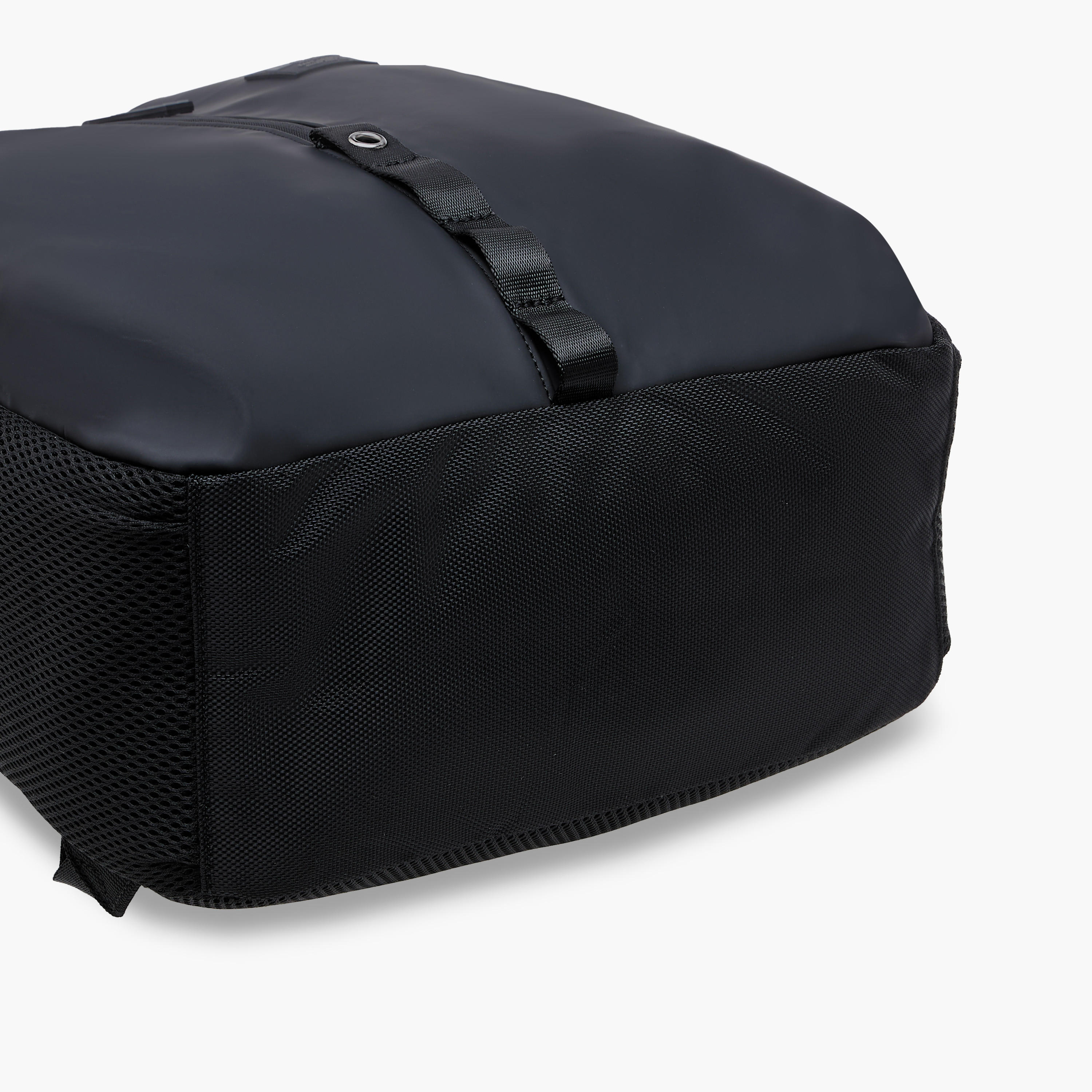 شنطة ظهر بأحزمة كتف قابلة للتعديل وتفاصيل الشعار من لي كوبر - 15x50x33 سم-school-bagsandbackpacks-backpacks-image-8