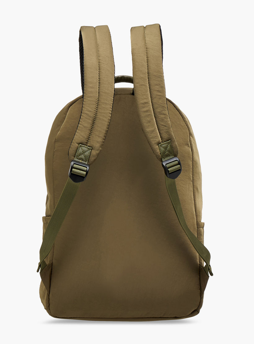شنطة ظهر بحزام قابل للتعديل وزخارف الشعار من لي كوبر - 32x13x45 سم-men-bags-image-5