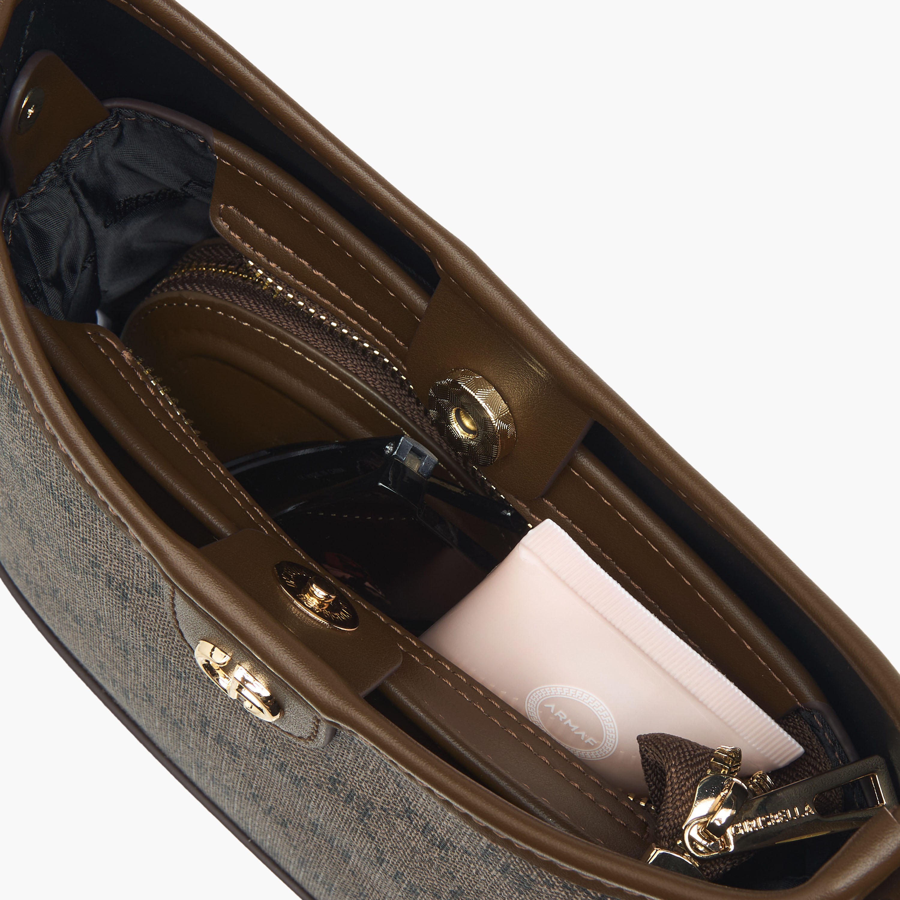 شنطة هوبو بطبعات مونوجرام مع حزام قابل للتعديل ومحفظة من كريسبيلا-women-bagsandwallets-handbags-image-10
