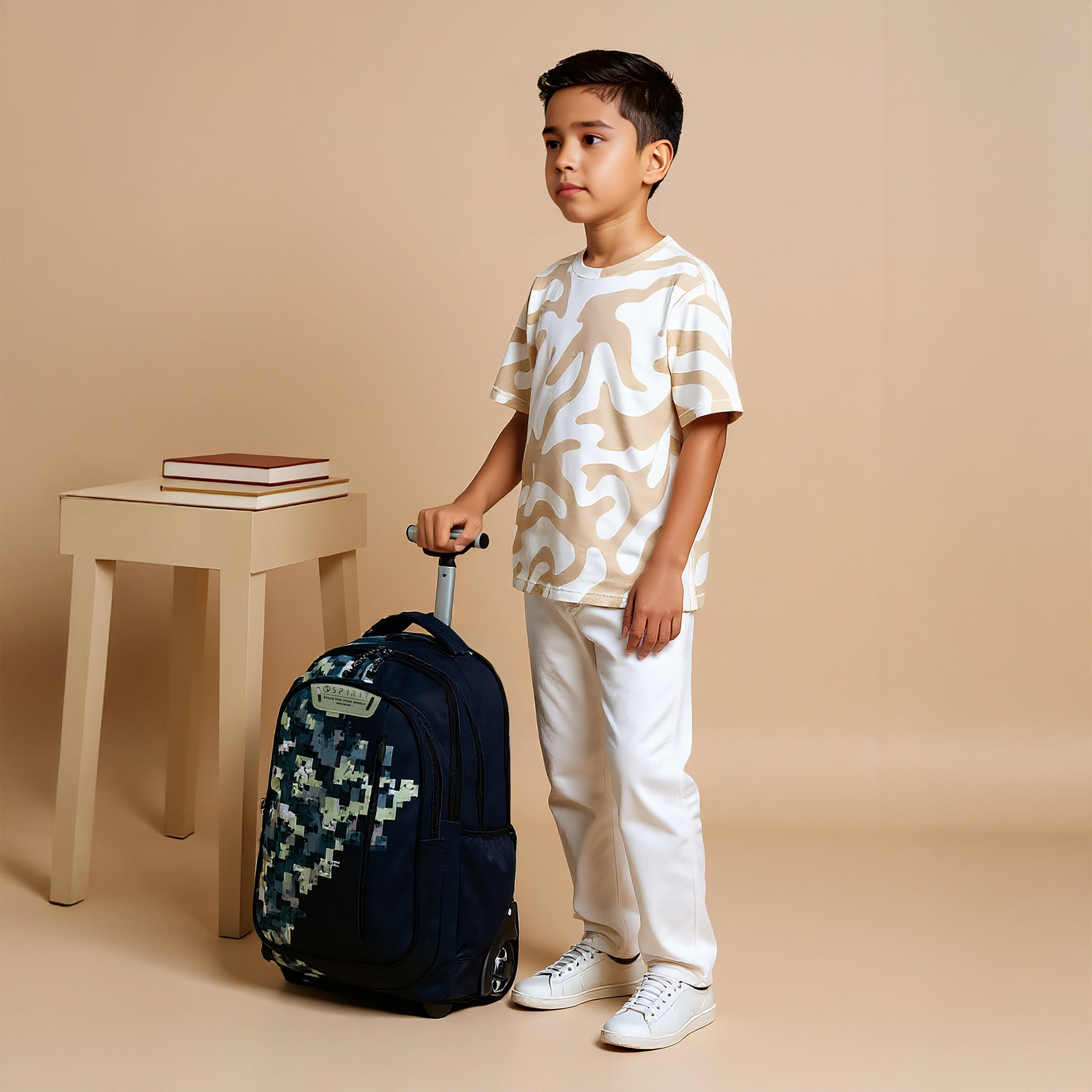 شنطة ترولي للأولاد 8-13 سنة بمقبض قابل للسحب وتصميم الأشكال من سبيريت -school-bagsandbackpacks-trolleybags-image-2