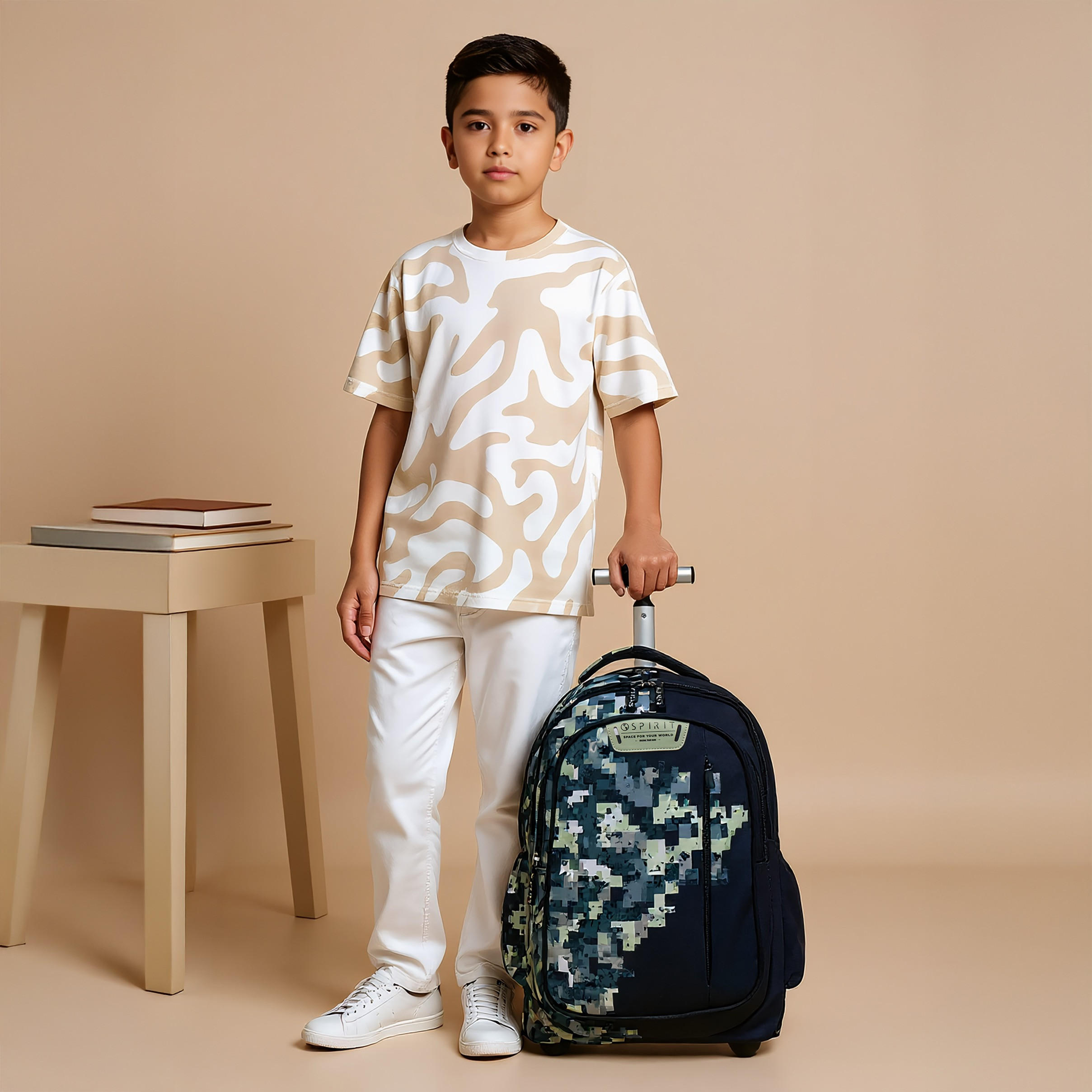 شنطة ترولي للأولاد 8-13 سنة بمقبض قابل للسحب وتصميم الأشكال من سبيريت -school-bagsandbackpacks-trolleybags-image-3
