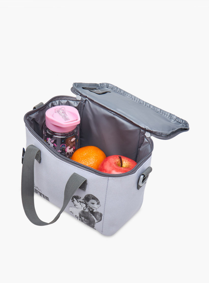 Celebrity Icons Taylor Swift Print Lunch Bag with Adjustable Strap and Zip Closure-school-lunchessentials-lunchbags-image-7