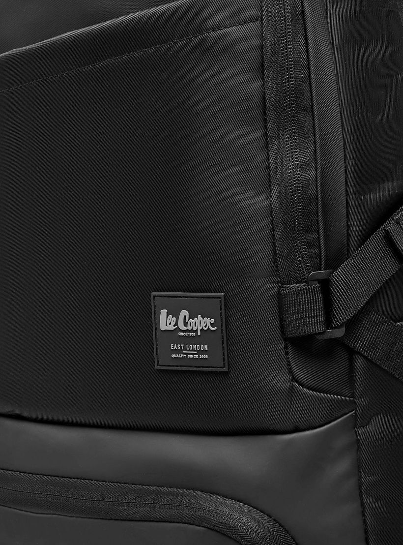 شنطة ظهر بألواح وسحاب إغلاق بسحاب وحمّالات قابلة للتعديل من لي كوبر - 47x32x15 سم-men-bags-image-8