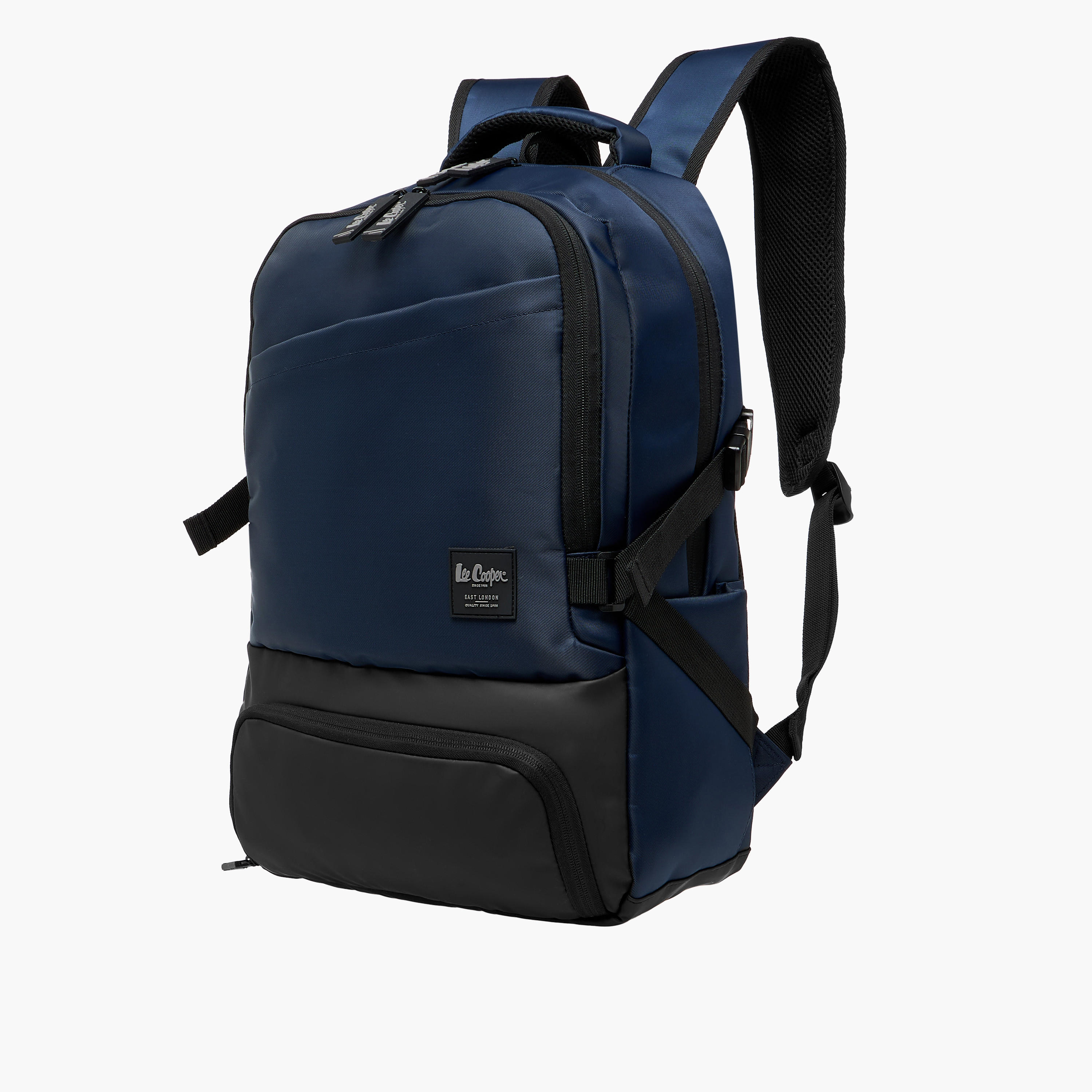 شنطة ظهر بألواح وسحاب إغلاق بسحاب وحمّالات قابلة للتعديل من لي كوبر - 47x32x15 سم-men-bags-image-4