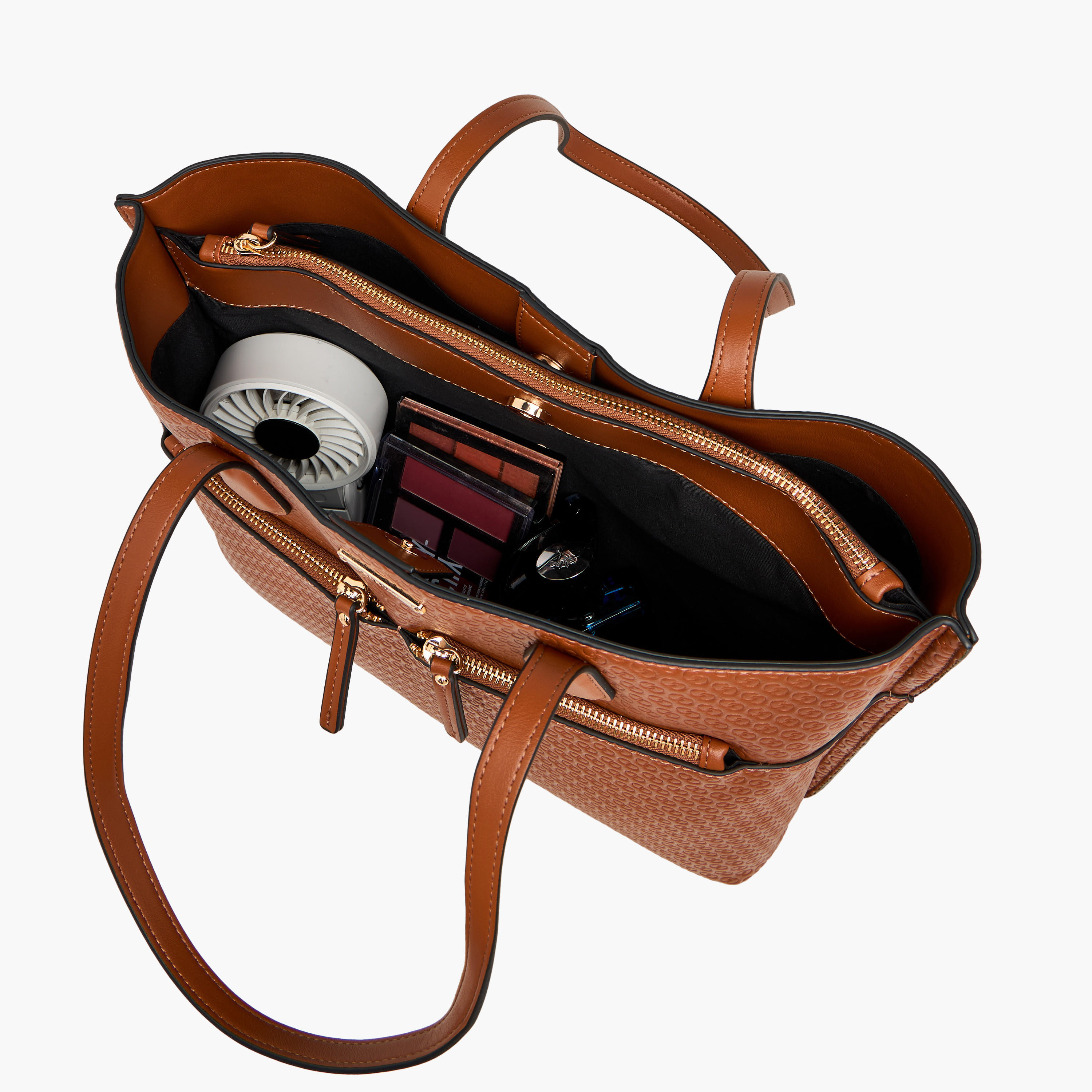 شنطة توتي بسحاب إغلاق ونقوش مونوجرام من سيليست-women-bagsandwallets-handbags-image-1