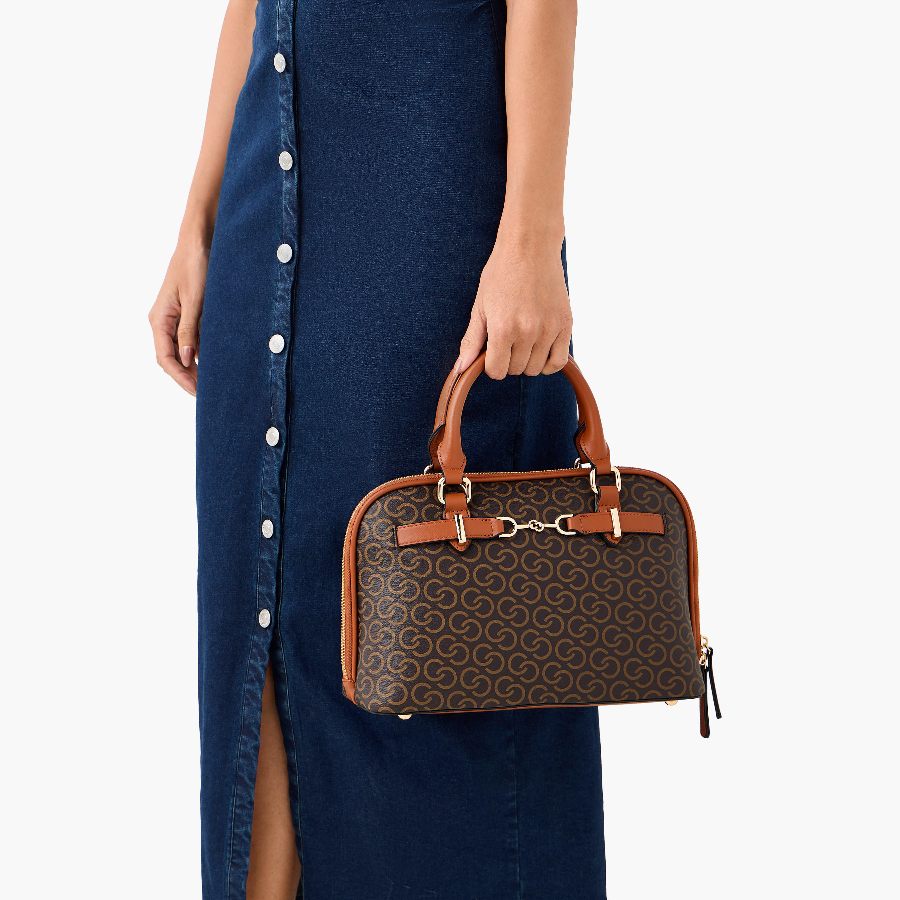 شنطة توت بطبعات مونوجرام ومقبض يد وسحاب إغلاق من سيليست-women-bagsandwallets-handbags-image-9