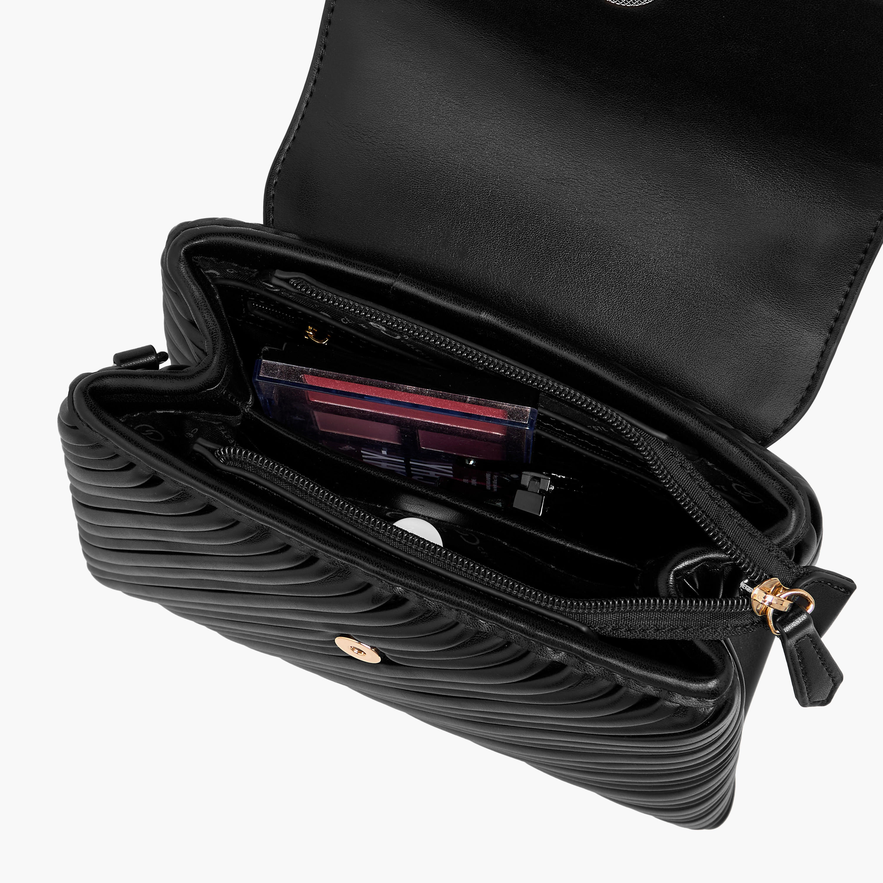 شنطة ساتشيل بكسرات ومقبض حمل وزر إغلاق من سيليست-women-bagsandwallets-handbags-image-10