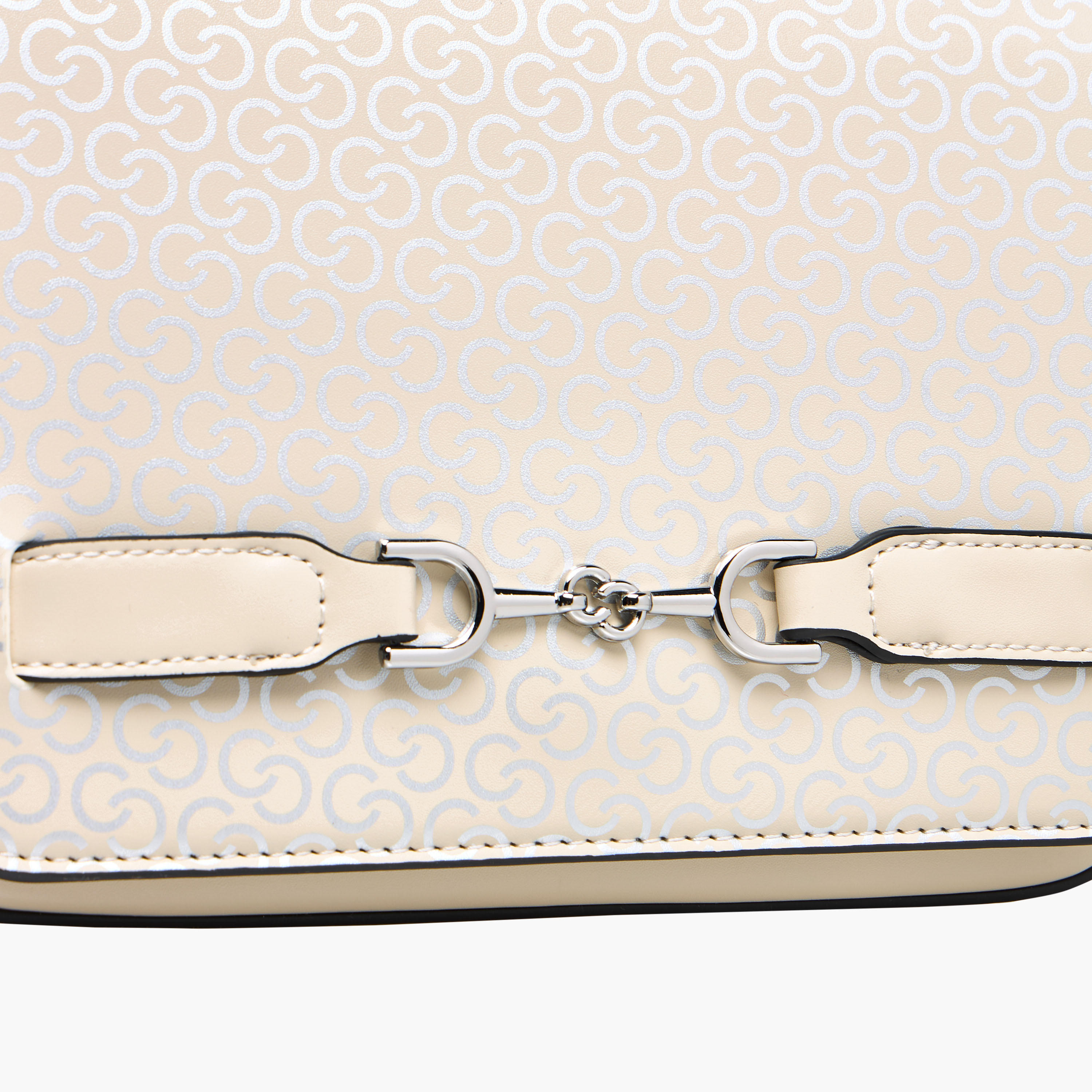 شنطة كروس بودي بطبعات مونوجرام وبزر إغلاق من سيليست-women-bagsandwallets-handbags-image-5