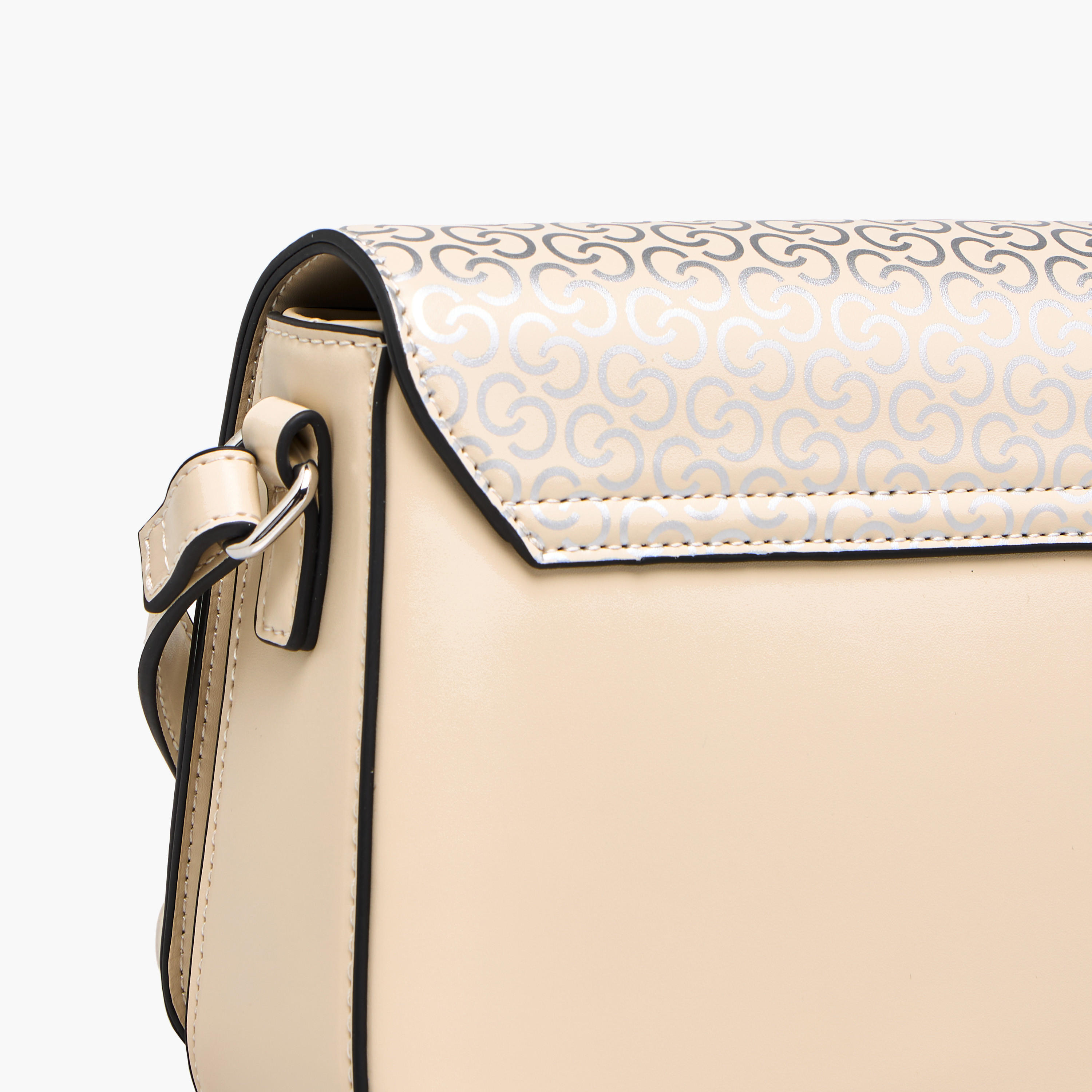 شنطة كروس بودي بطبعات مونوجرام وبزر إغلاق من سيليست-women-bagsandwallets-handbags-image-6