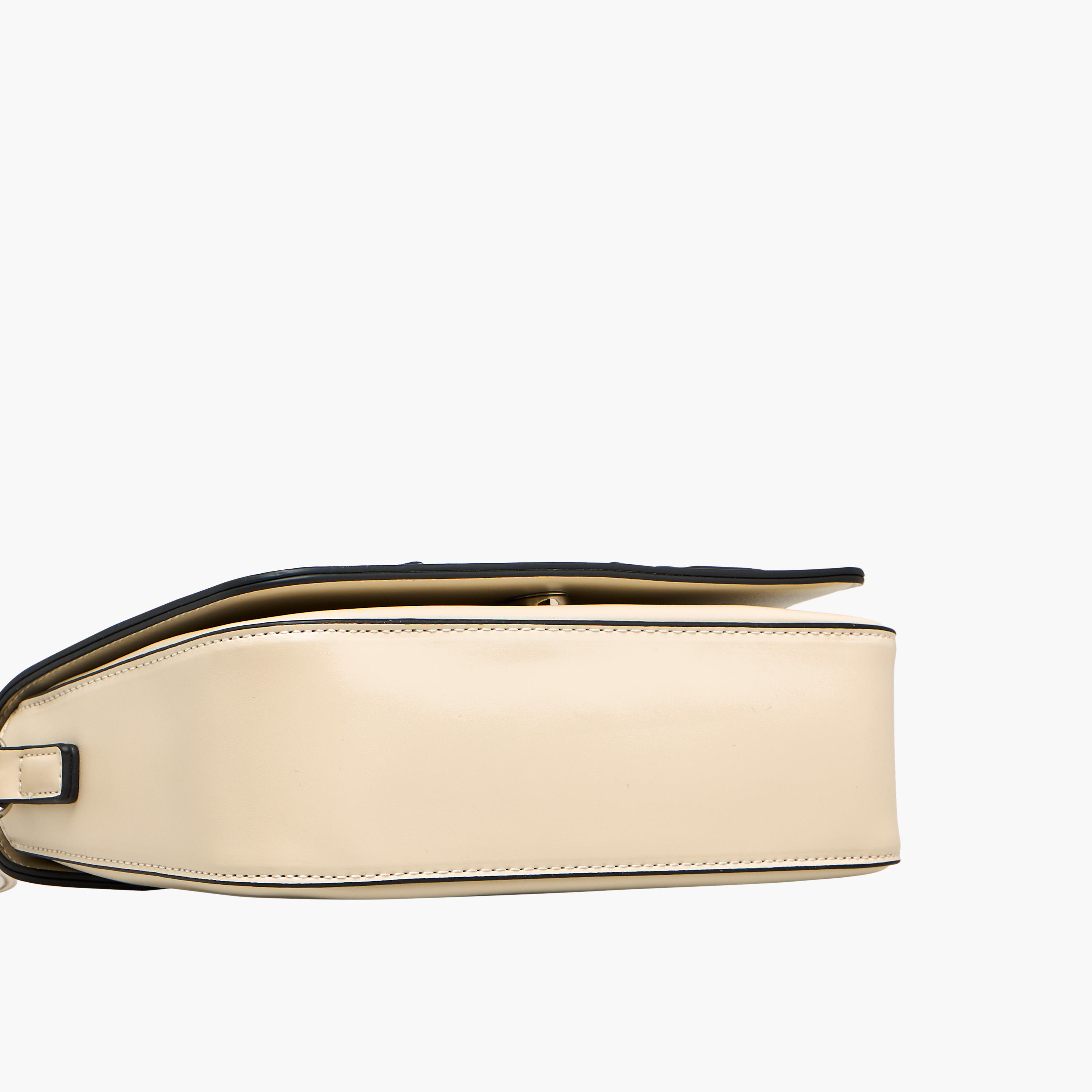 شنطة كروس بودي بطبعات مونوجرام وبزر إغلاق من سيليست-women-bagsandwallets-handbags-image-7