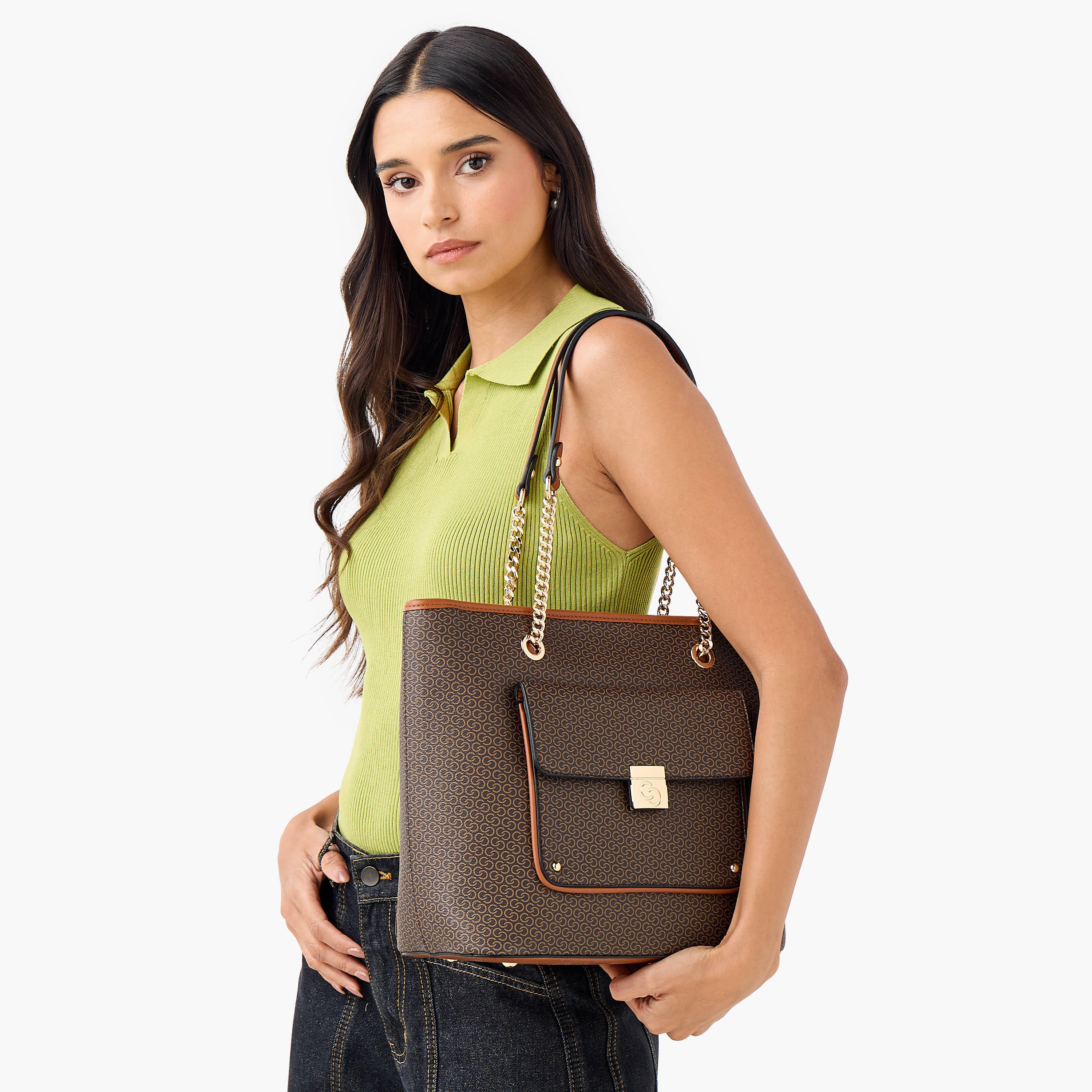 شنطة توتي بطبعات مونوجرام وسحاب إغلاق من سيليست-women-bagsandwallets-handbags-image-2