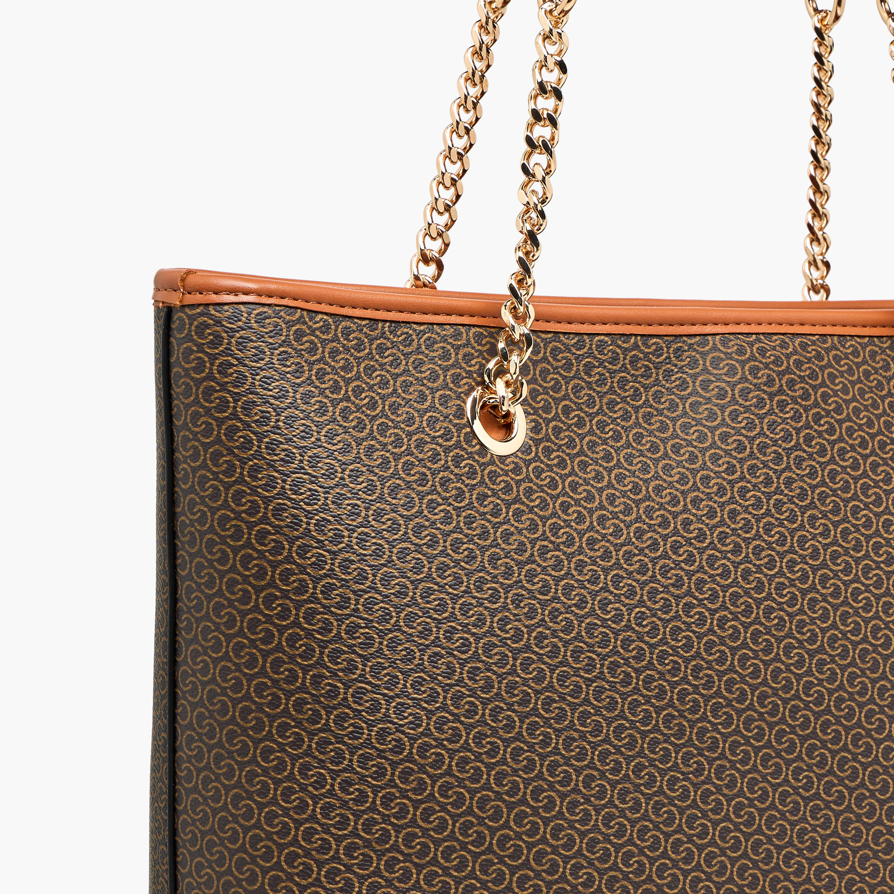 شنطة توتي بطبعات مونوجرام وسحاب إغلاق من سيليست-women-bagsandwallets-handbags-image-6
