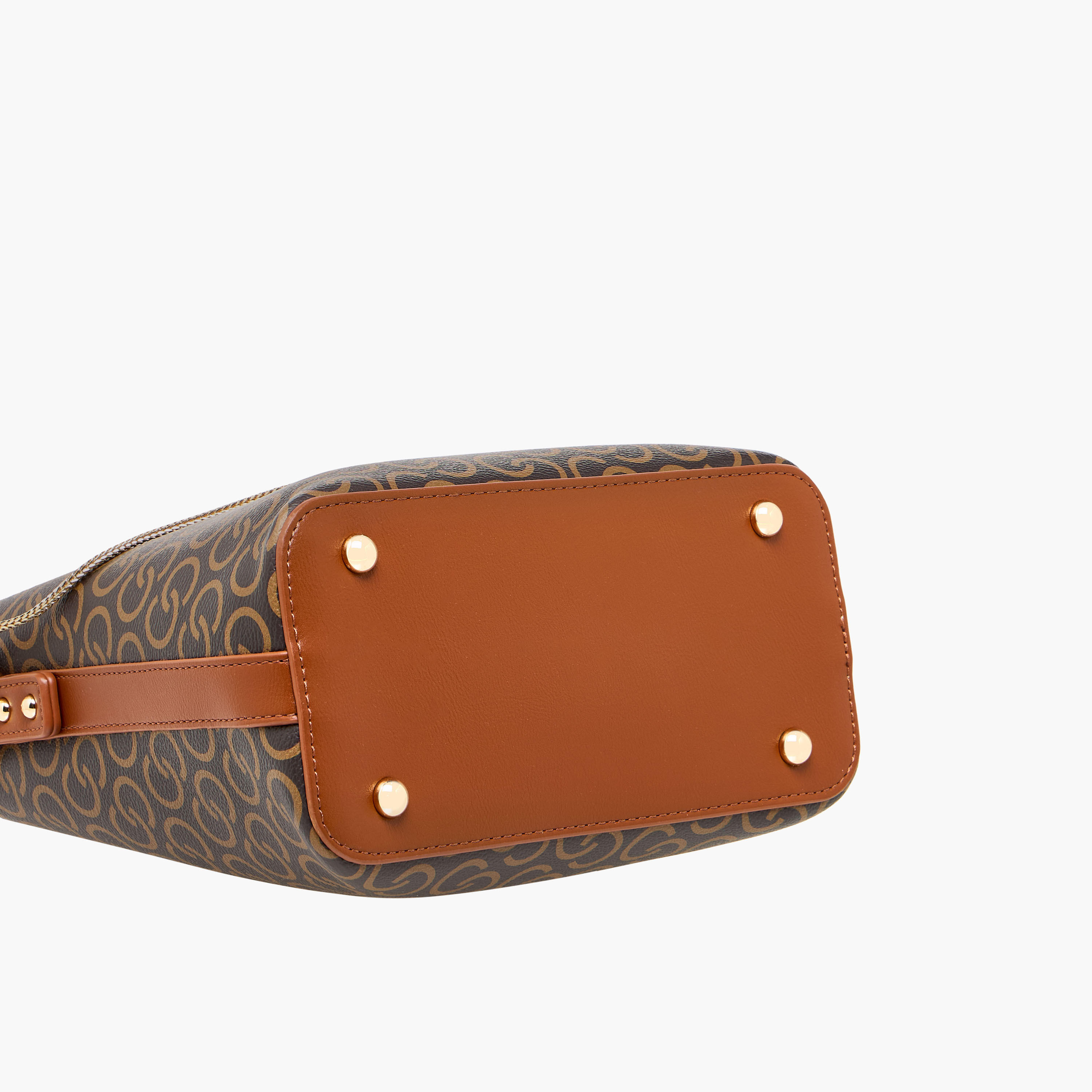 شنطة كتف بسحاب إغلاق وطبعات مونوجرام من سيليست-women-bagsandwallets-handbags-image-7