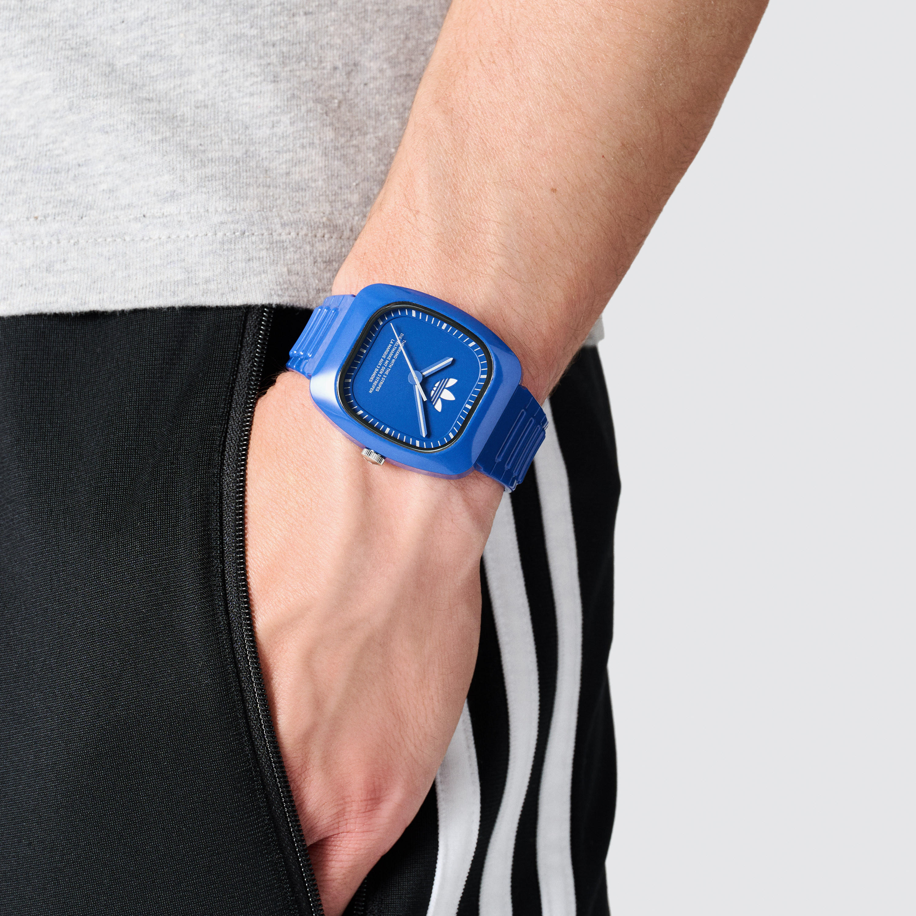 أديداس- ساعة تناظرية لون أزرق سيراميك حيوي | AOSY24530-men-watchesandjewellery-watches-image-3