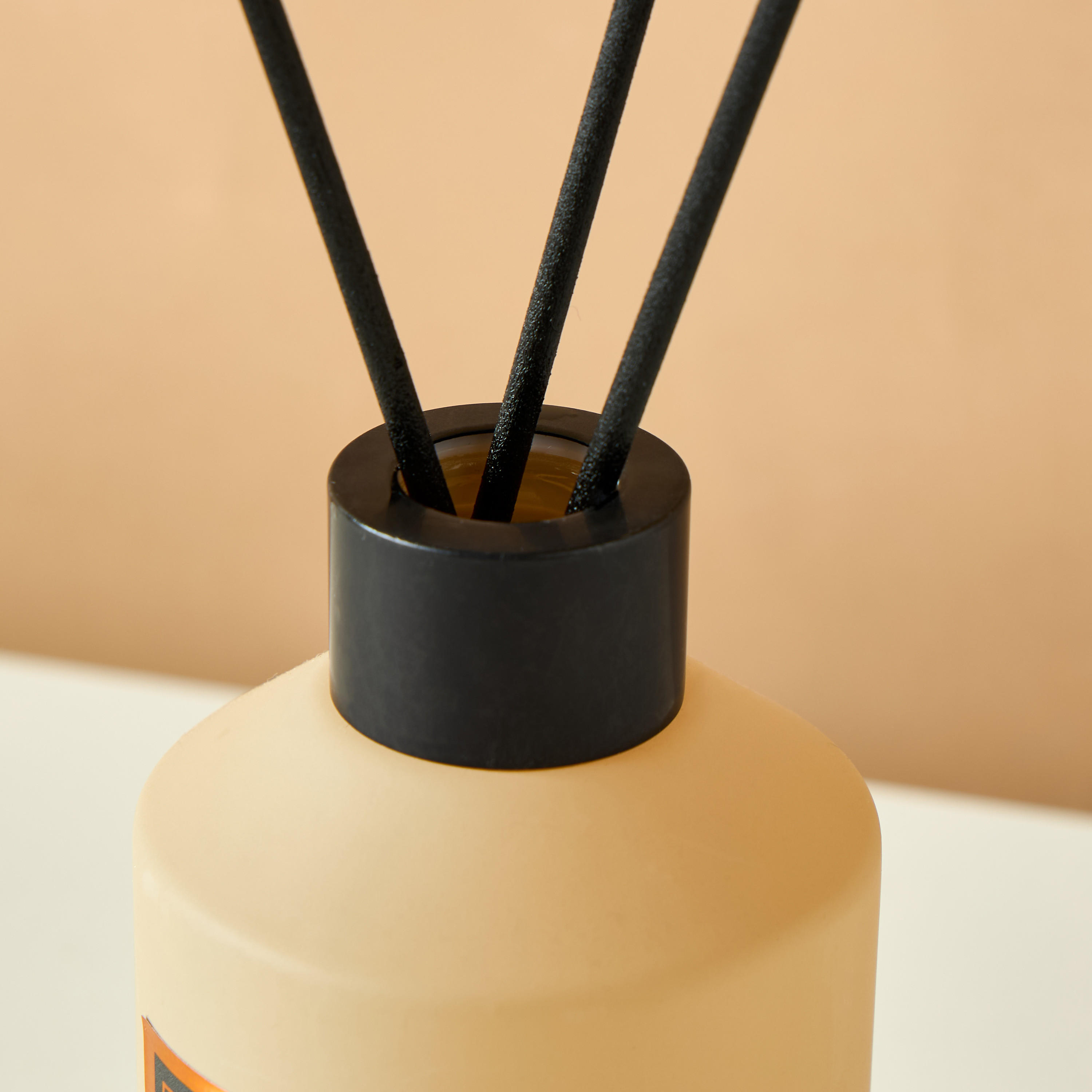 Cherry Blossom Reed Diffuser - 200 ml-household-homefragrance-reeddiffusers-image-3