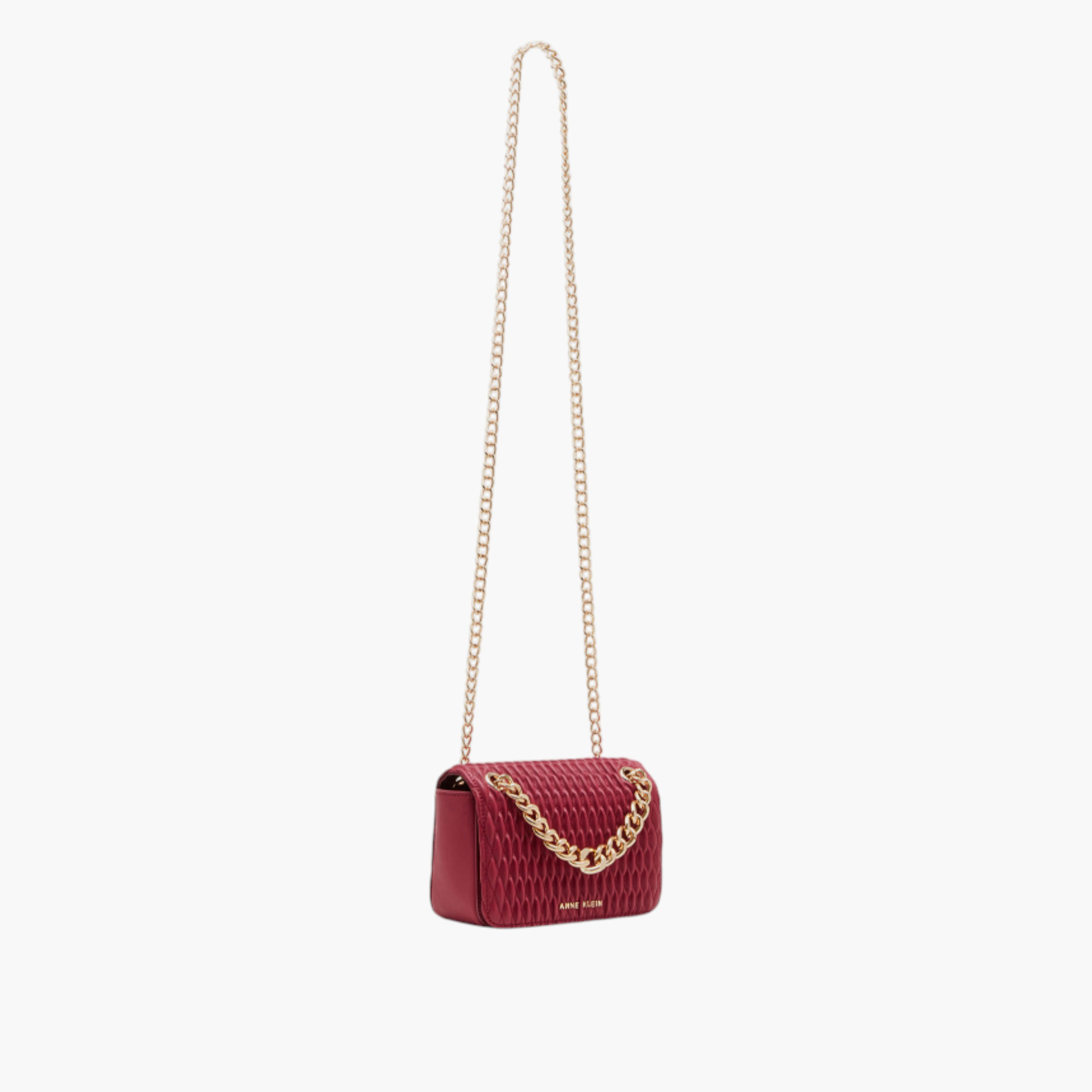 شنطة كروس بودي بارزة الملمس بحزام سلسلة وطية إغلاق من آن كلاين-women-bagsandwallets-handbags-image-2