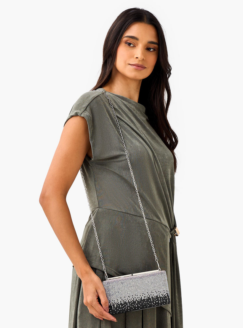 شنطة كلاتش مزينة بحزام سلسلة قابل للفصل من ساشا-women-bagsandwallets-handbags-image-2