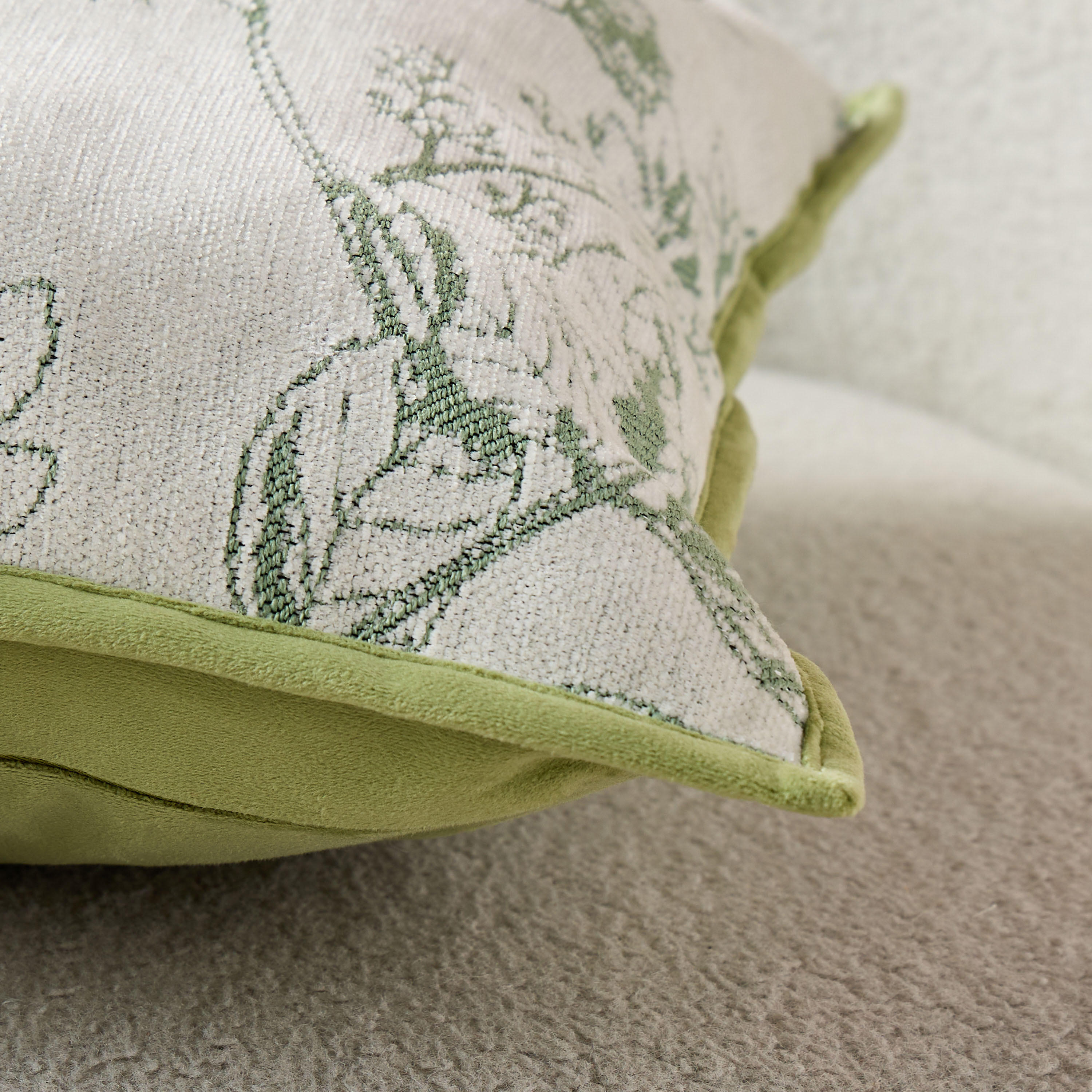 Jacquard Filled Cushion with Flange - 45x45 cms-household-cushionsandthrows-filledcushions-decorativecushions-image-4