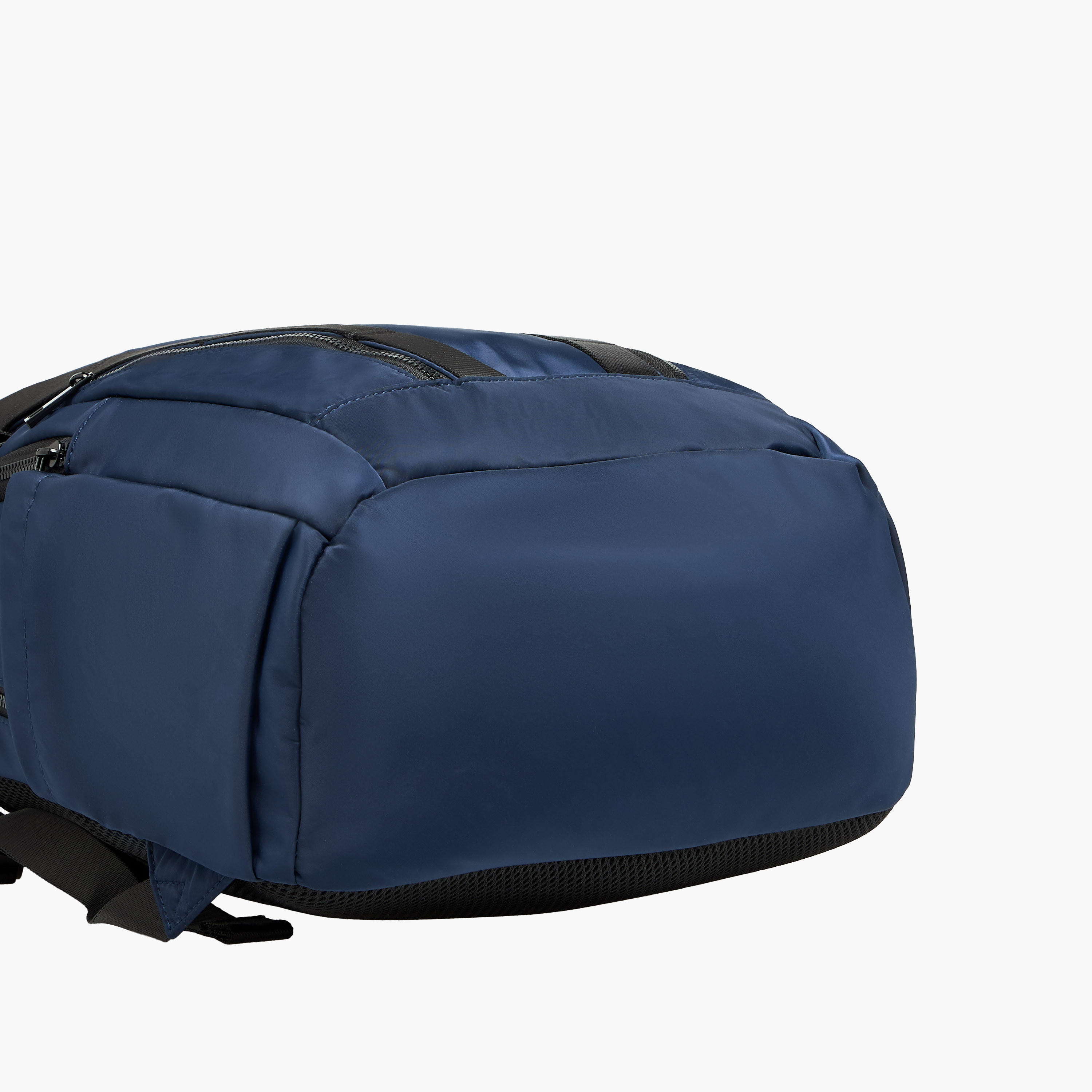 شنطة ظهر بطبعات وأحزمة قابلة للتعديل وسحاب إغلاق من لي كوبر - 16xX33X47 سم-men-bags-image-7
