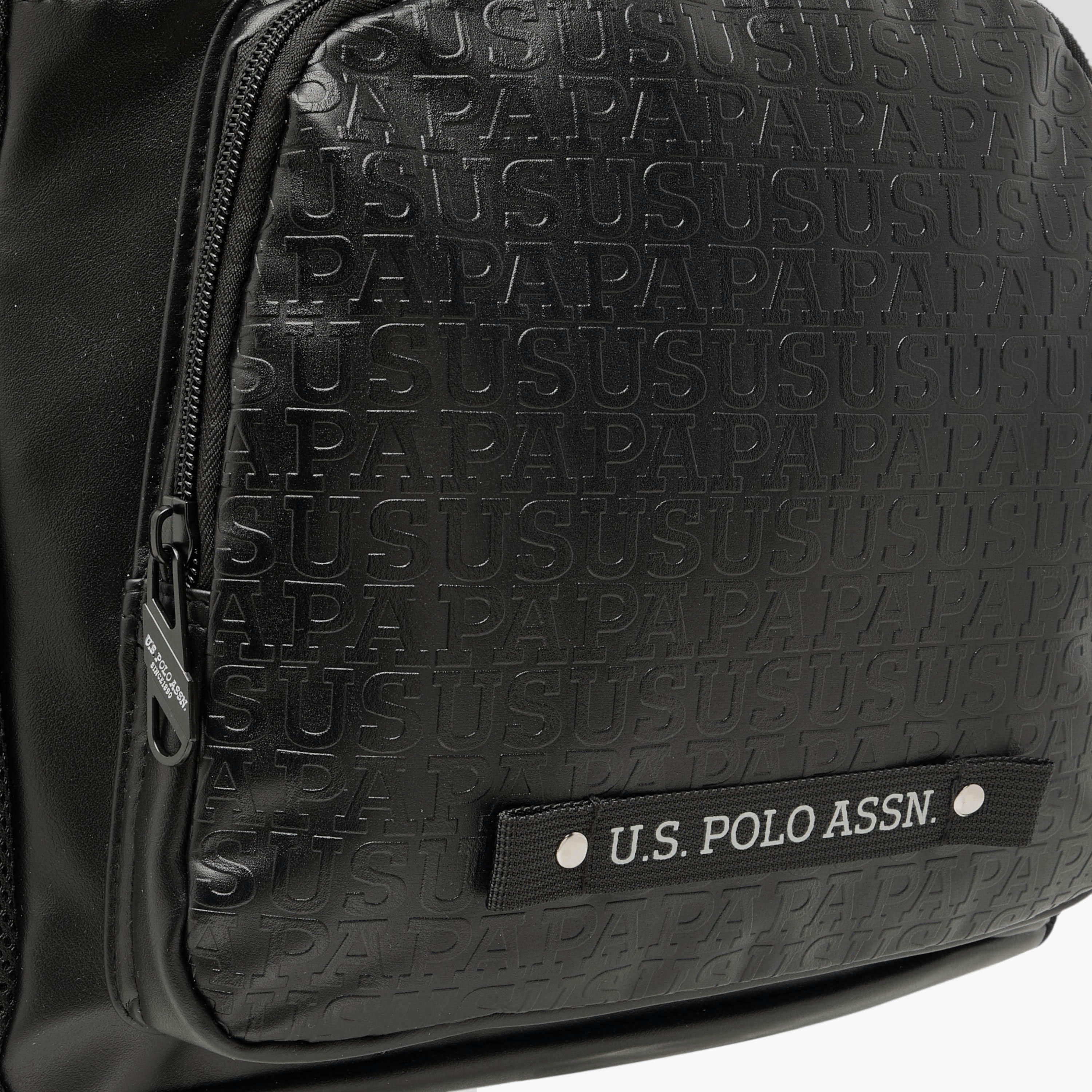 شنطة ظهر منقوشة بأحزمة مبطنة من يو إس بولو أسن - 71x47x41 سم-women-bagsandwallets-backpacks-image-6