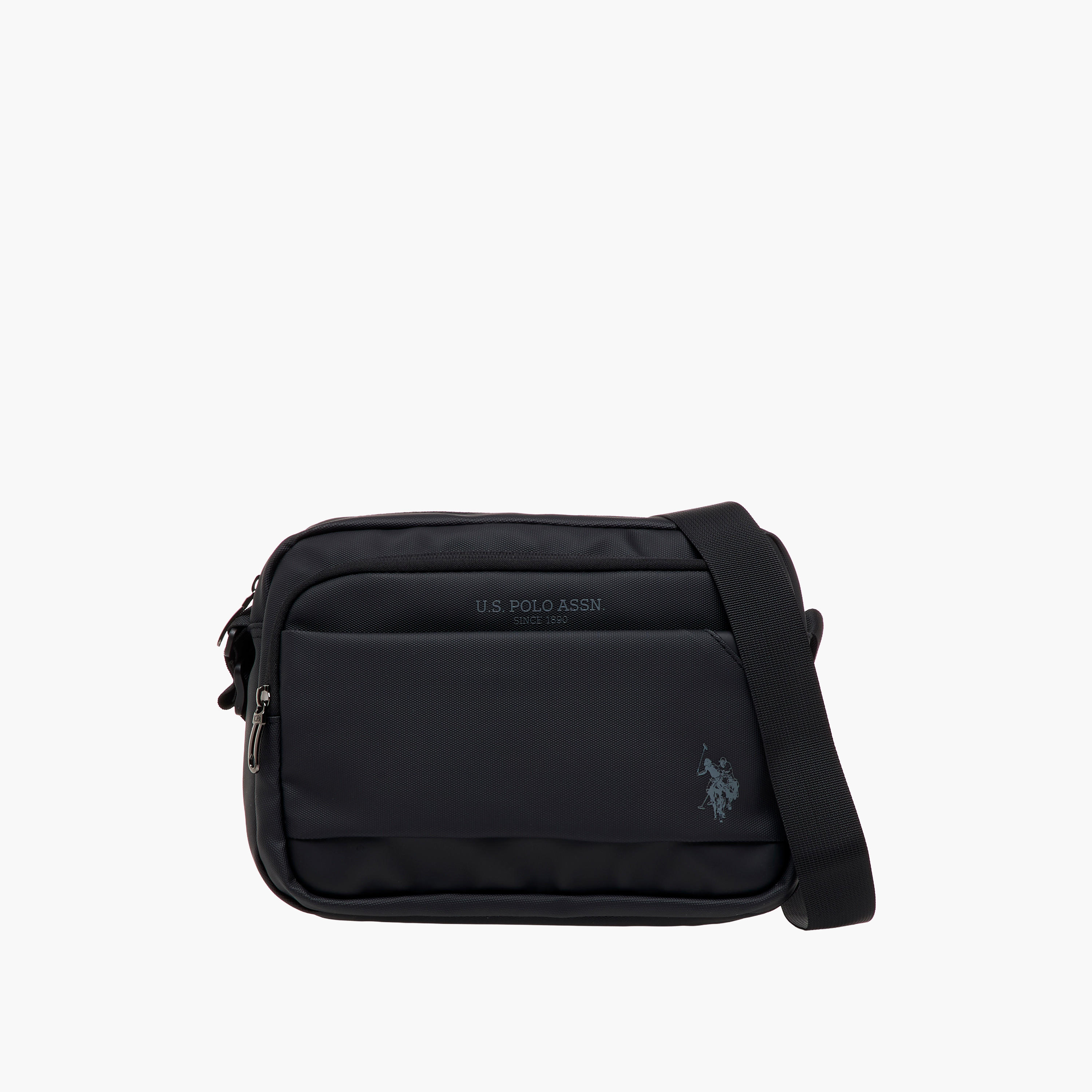 شنطة كروس بودي سادة بحزام قابل للتعديل وسحاب إغلاق من يو إس بولو أسن-women-bagsandwallets-handbags-image-1