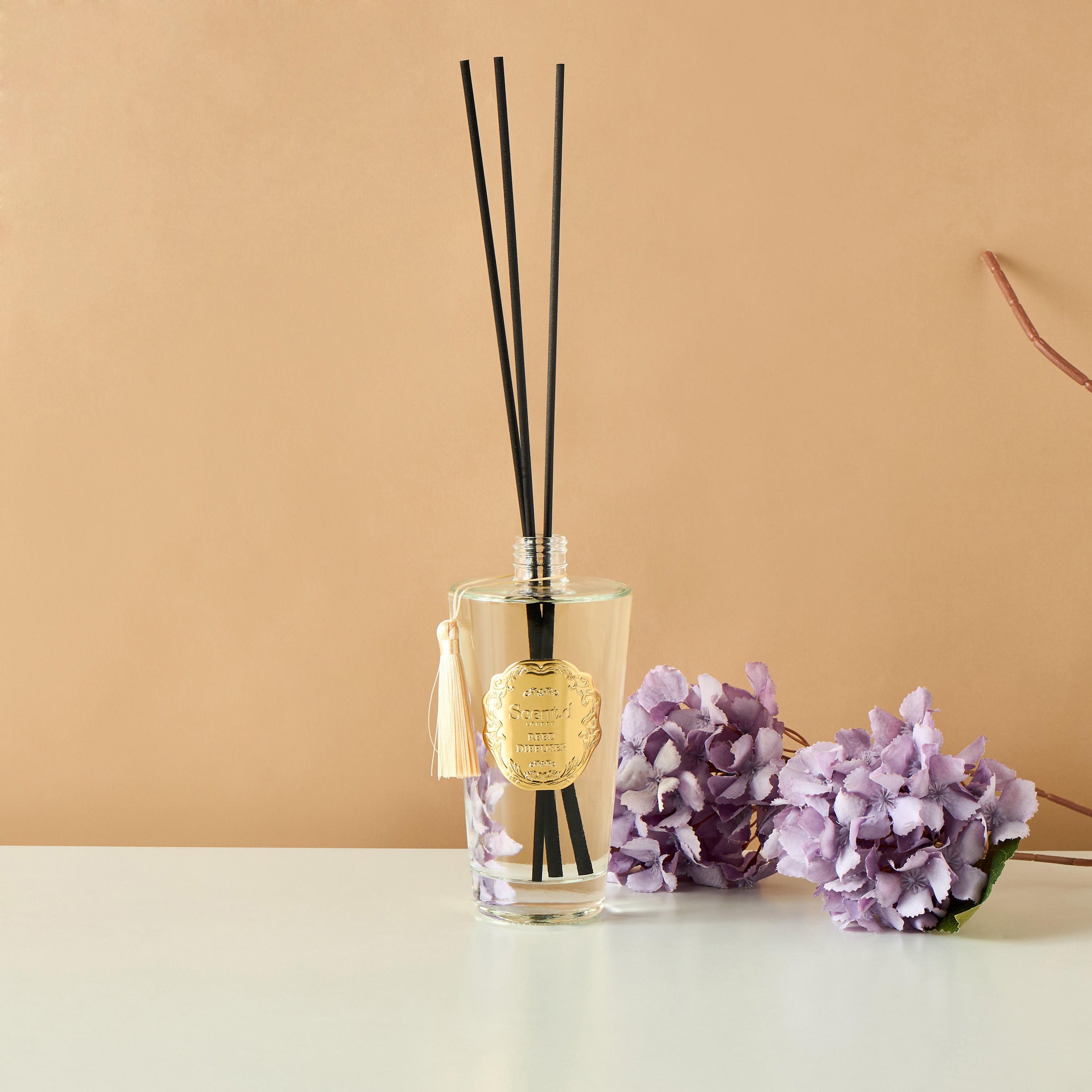 موزع عطور بالأعواد سويت فانيلا من سينت.دي لندن - 500 مل-household-homefragrance-reeddiffusers-image-1