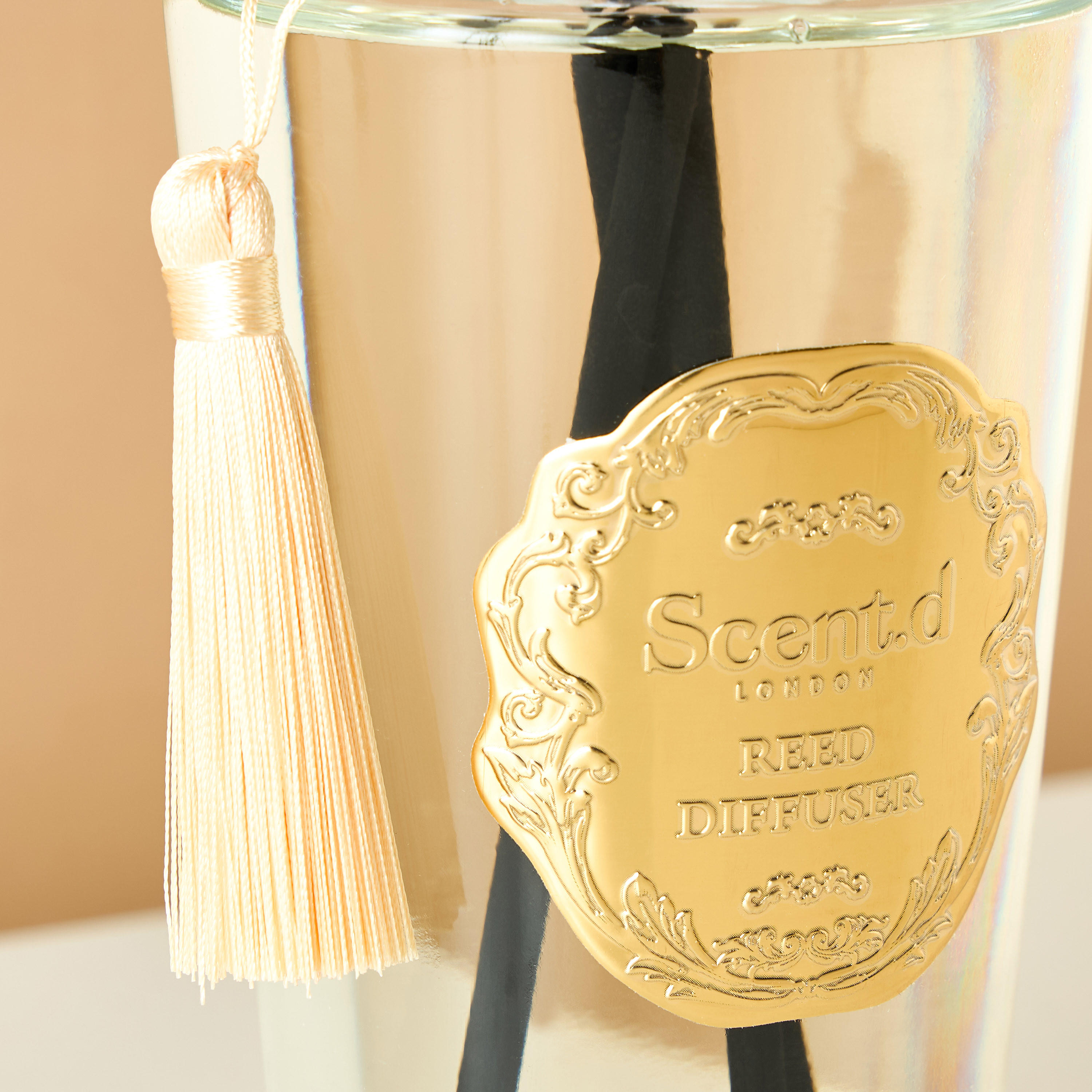 موزع عطور بالأعواد سويت فانيلا من سينت.دي لندن - 500 مل-household-homefragrance-reeddiffusers-image-4