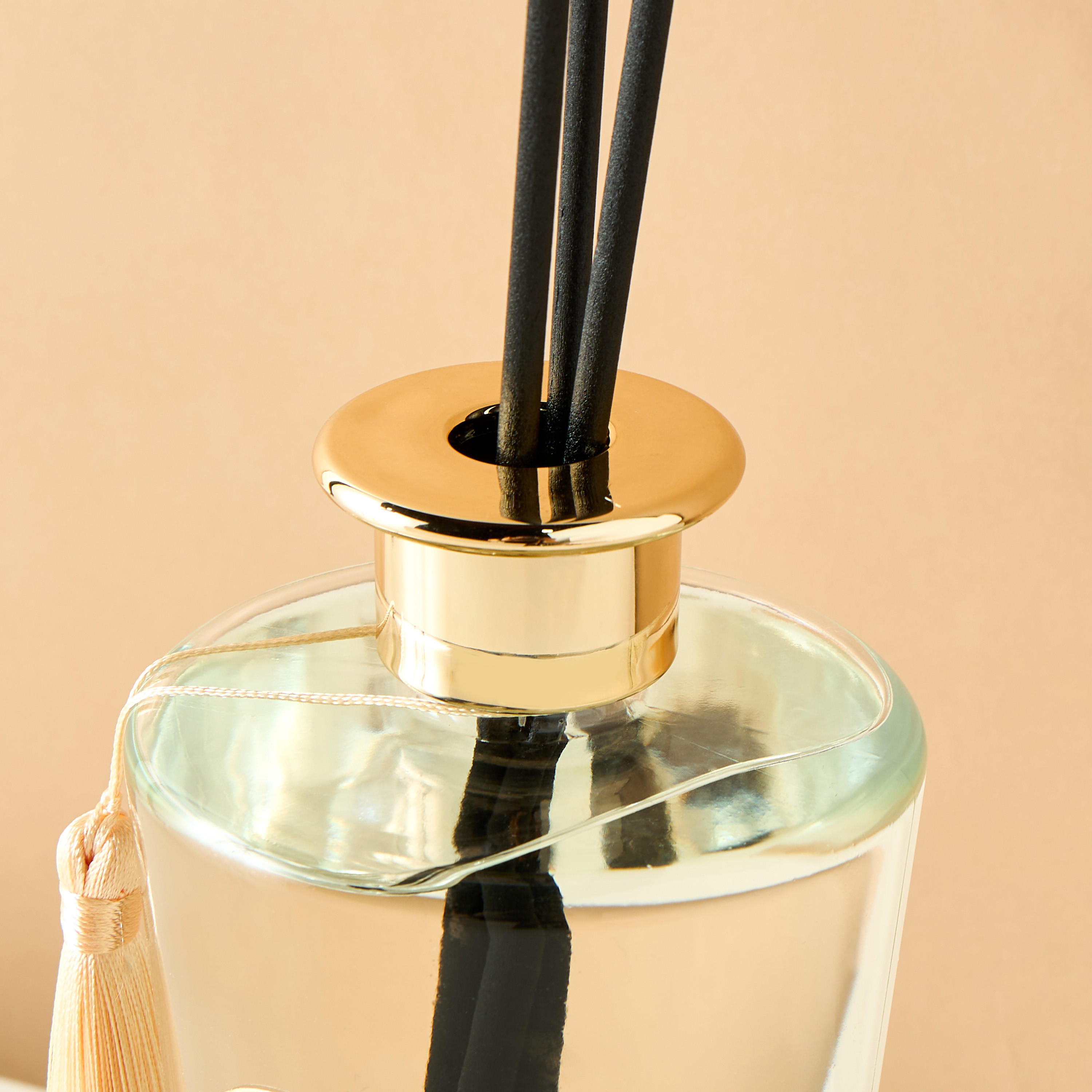 Scent.d London Sweet Vanilla Reed Diffuser - 500 ml-household-homefragrance-reeddiffusers-image-3