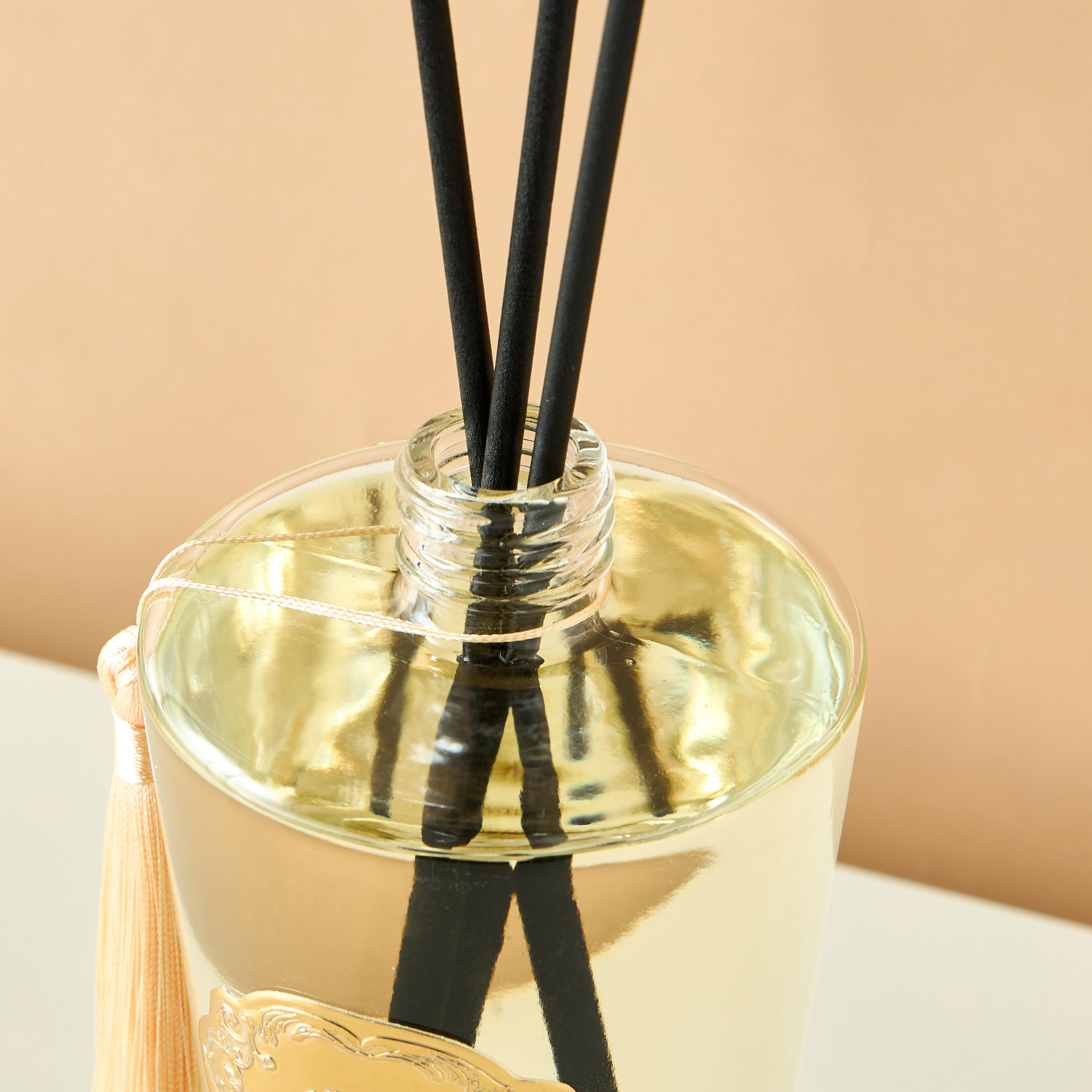 Scent.d London Sweet Vanilla Reed Diffuser - 500 ml-household-homefragrance-reeddiffusers-image-3