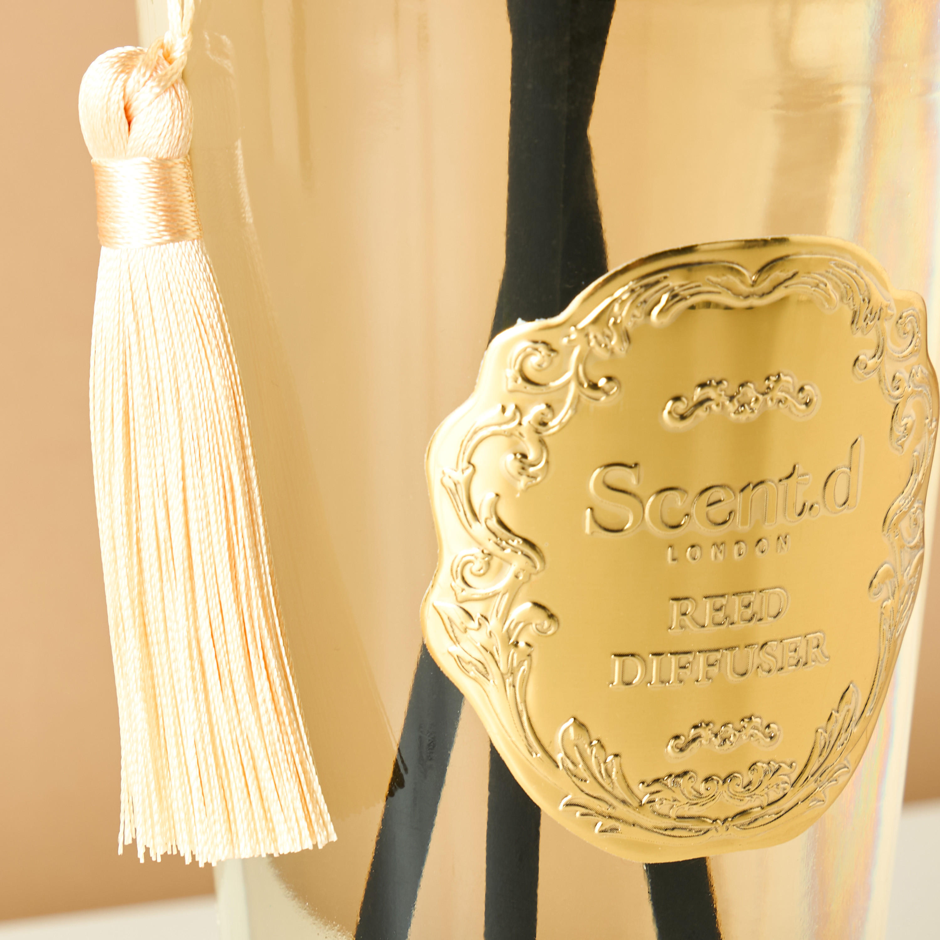 Scent.d London Sweet Vanilla Reed Diffuser - 500 ml-household-homefragrance-reeddiffusers-image-4