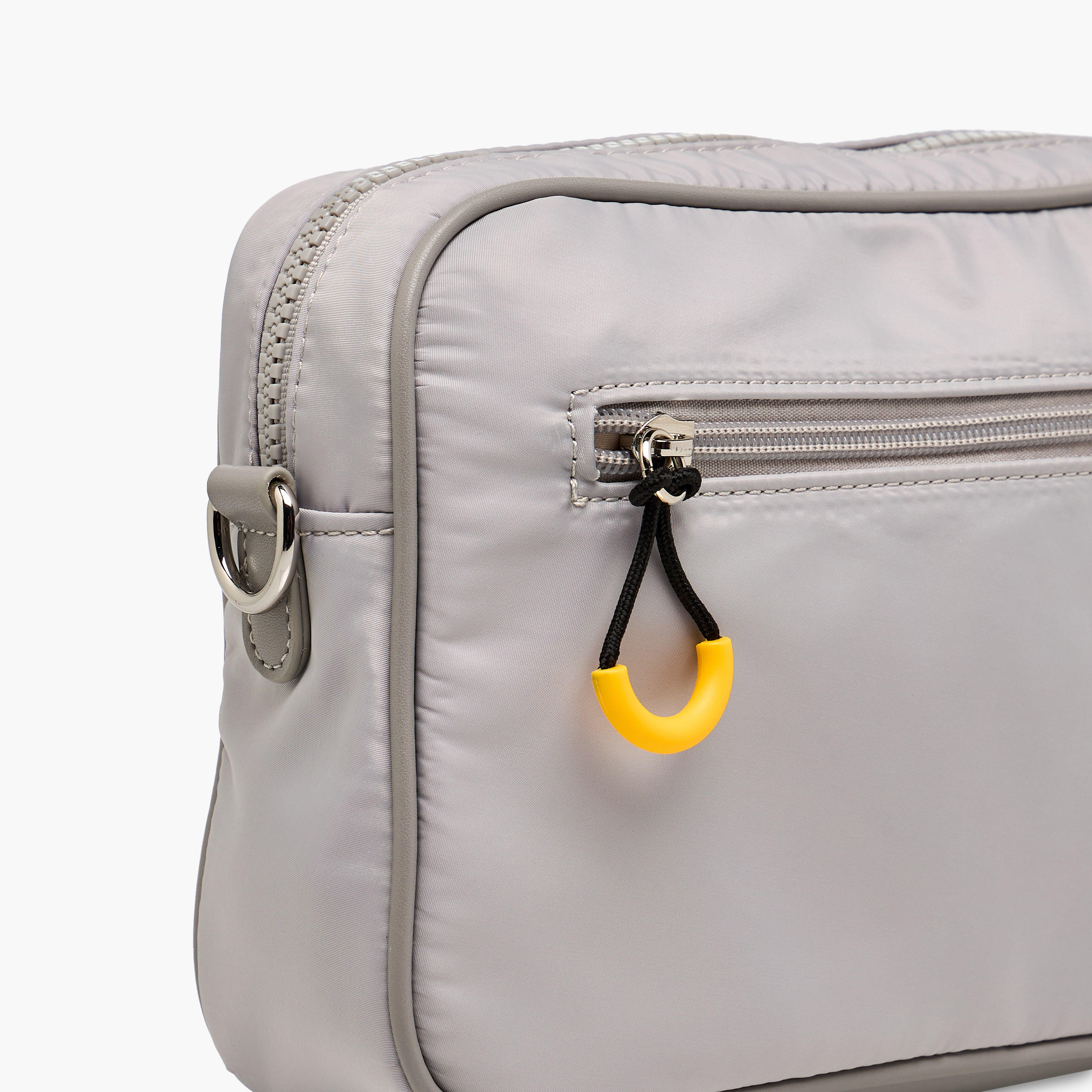 شنطة كروس بودي بسحاب إغلاق وطبعات شعار من لي كوبر-women-bagsandwallets-handbags-image-5