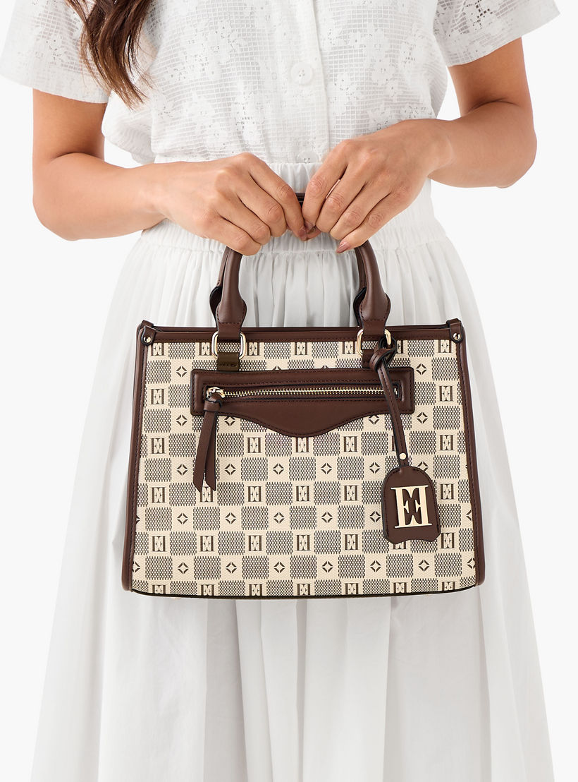 شنطة توتي بسحاب إغلاق ومقابض مزدوجة وطبعات مونوجرام من إيل-women-bagsandwallets-handbags-image-3